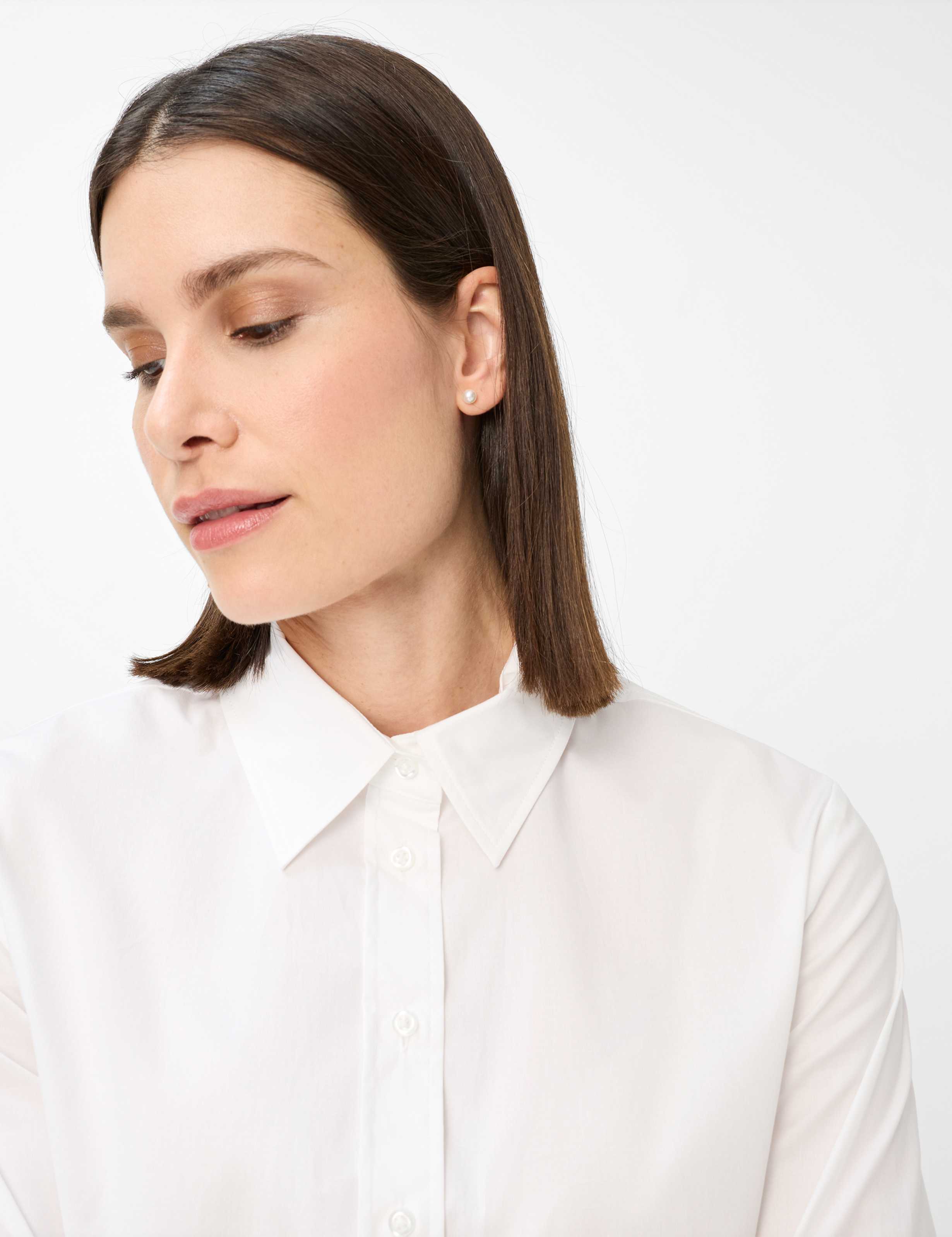 Shades of White, DETAIL_TWO_ISHOP