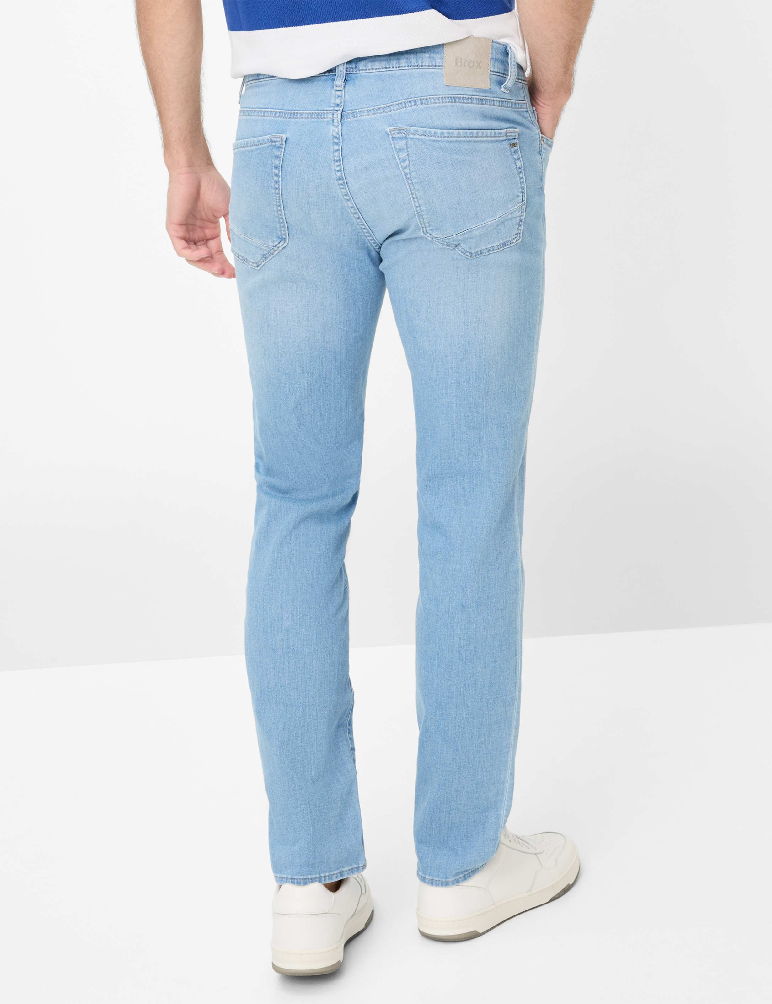 Men Style CHUCK Denim Blue Modern Fit Model back