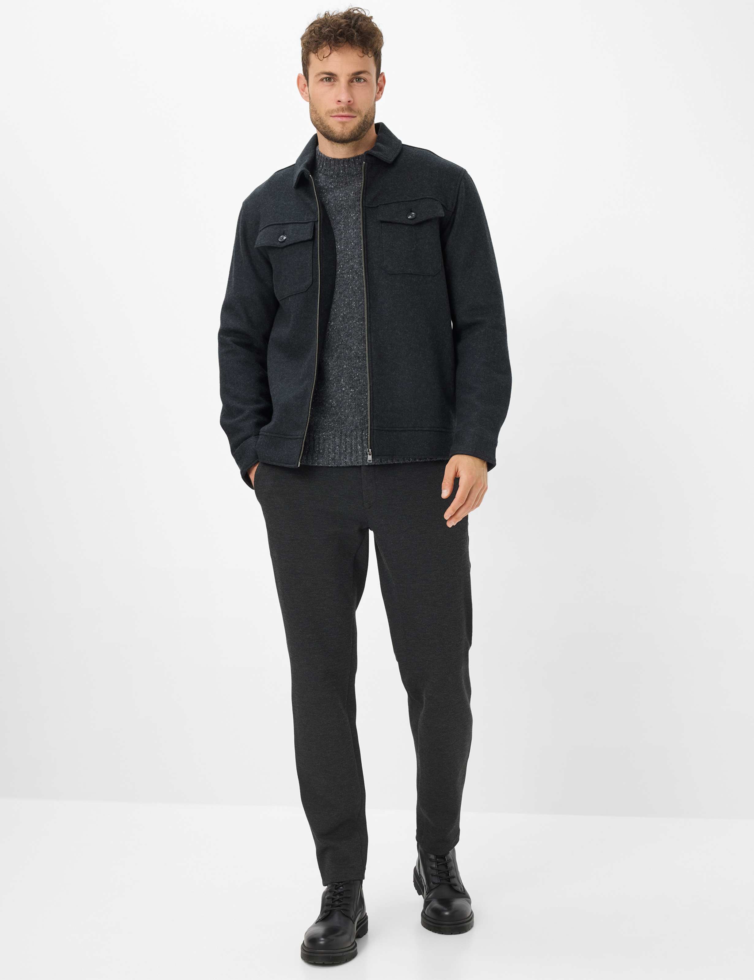 Homme Style PHIL Gris Moyen Relaxed Fit Tenue du mannequin