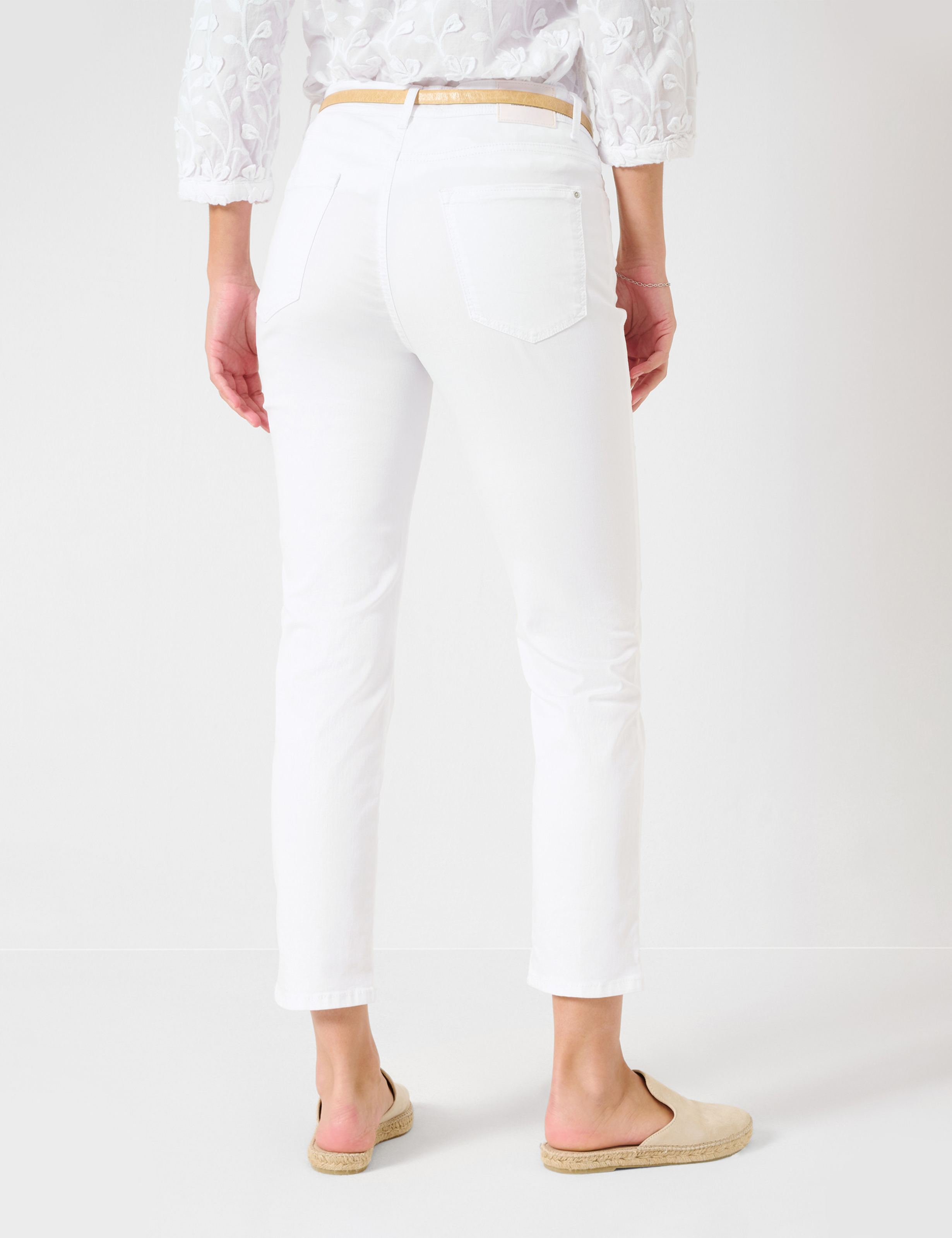 Women Style CAROLA S WHITE Feminine Fit Model back