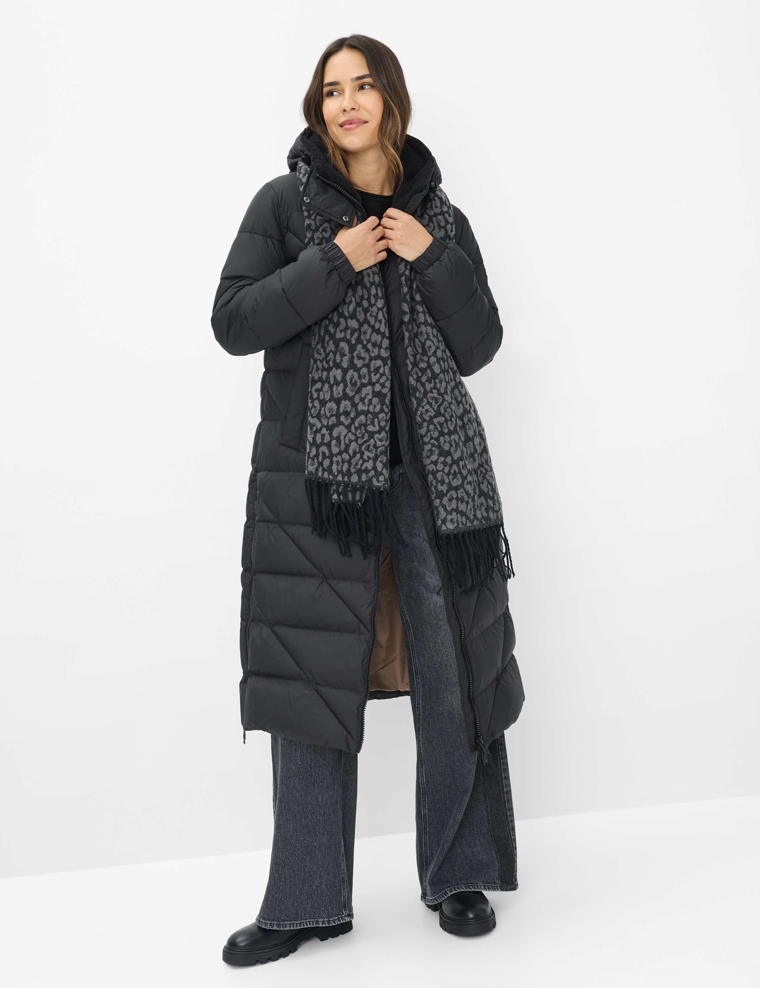 Damen Style ASCONA Schwarz  Model Outfit