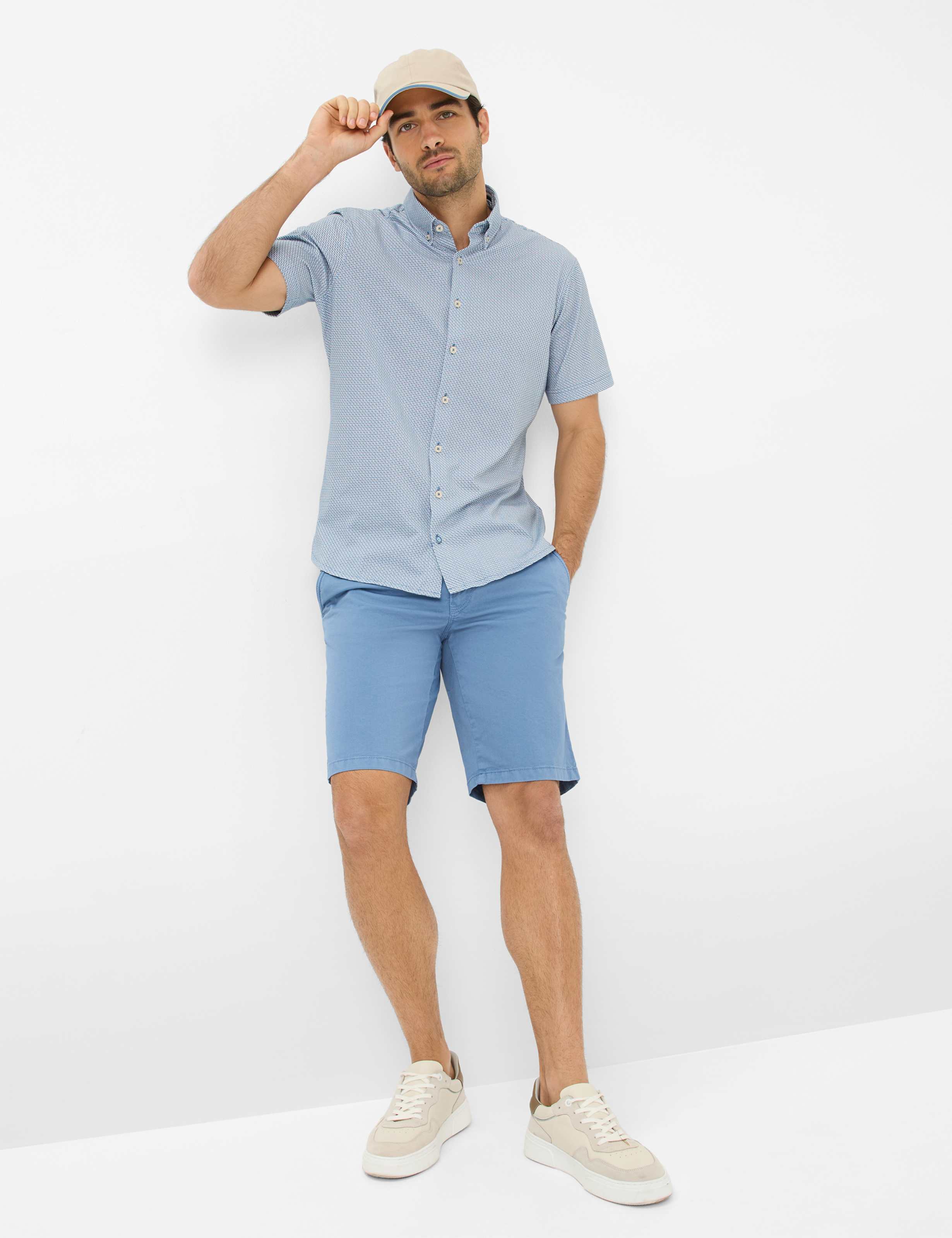 Men Style BARI Blue Regular Fit Model Outfit