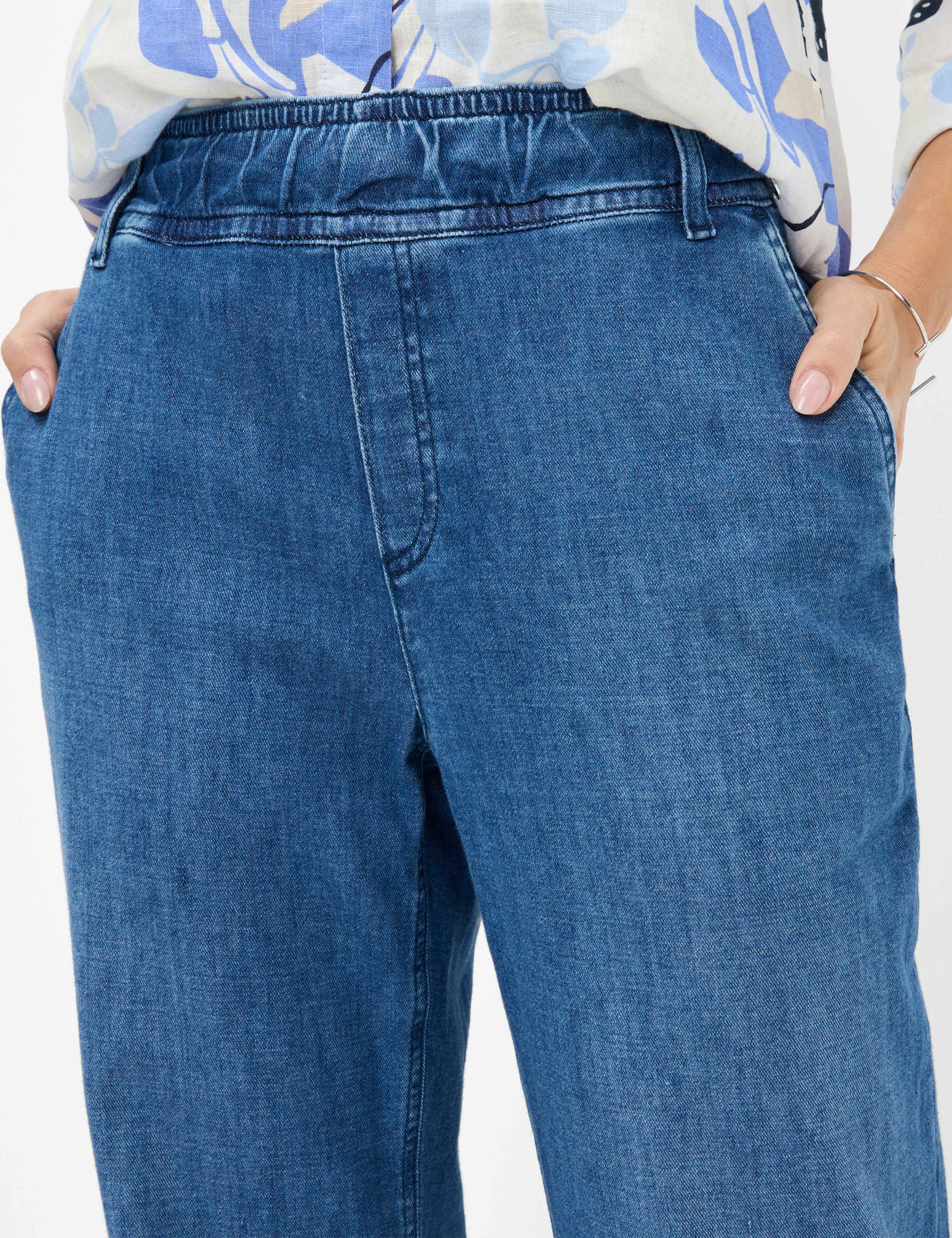 Women Style MAINE Denim Blue Wide Leg Detail 2