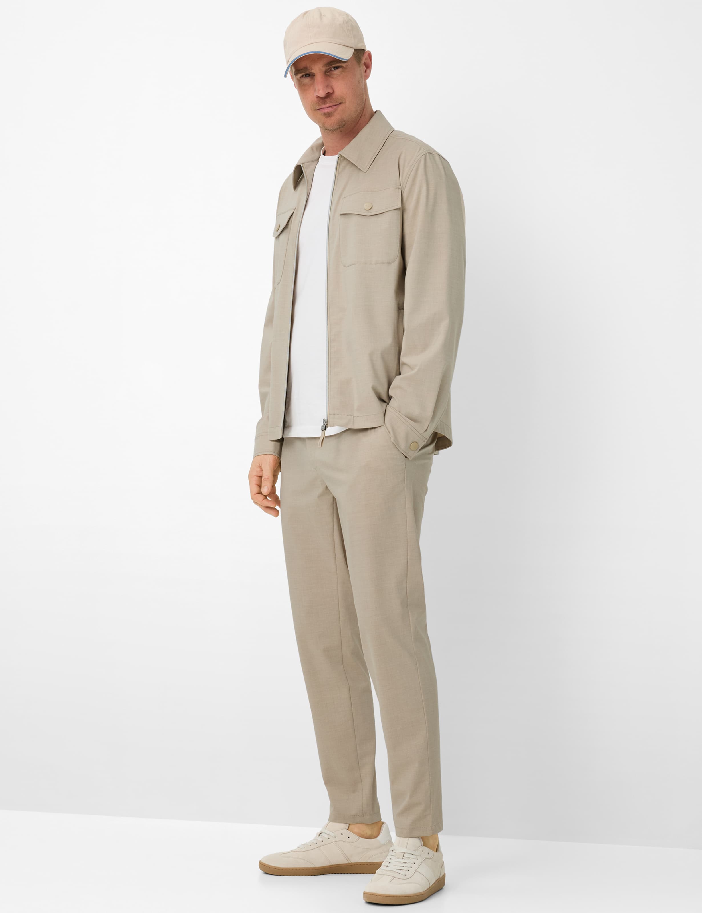 Herre Style RENZO Beige  Model Outfit