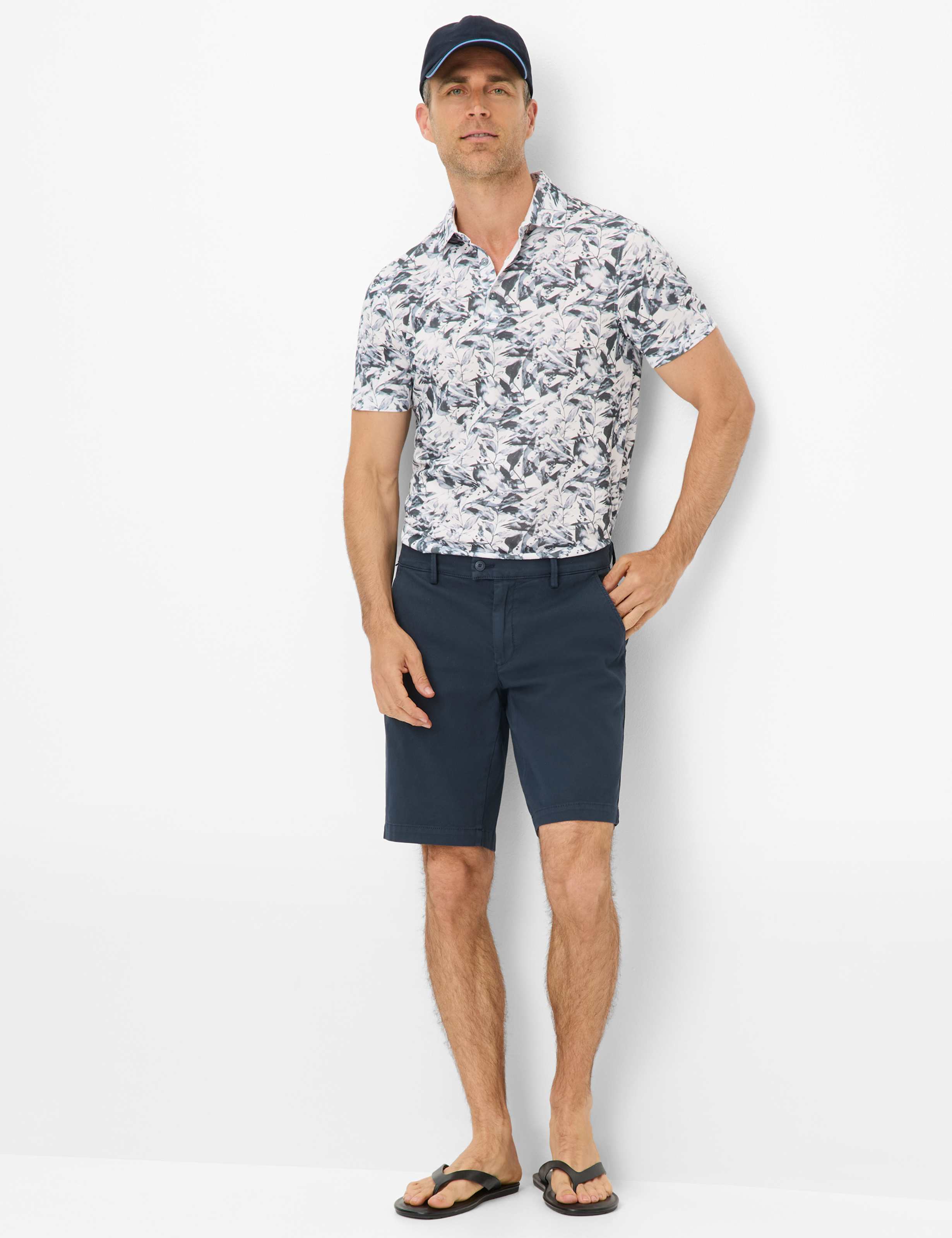 Herren Style BOSSE Dunkelblau Regular Fit Model Outfit