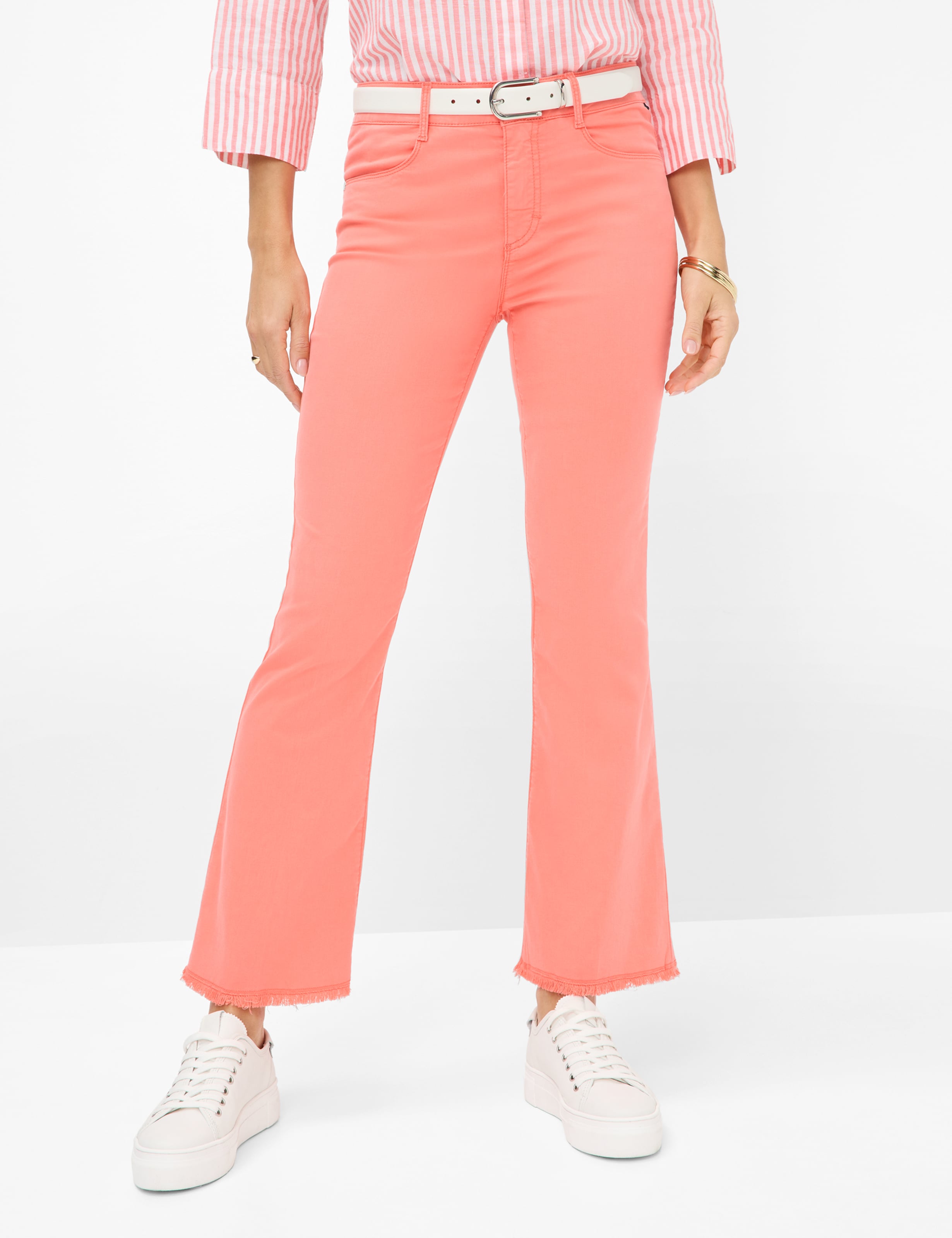 Shades of red, Women, Style SHAKIRA S, MODEL_FRONT_ISHOP