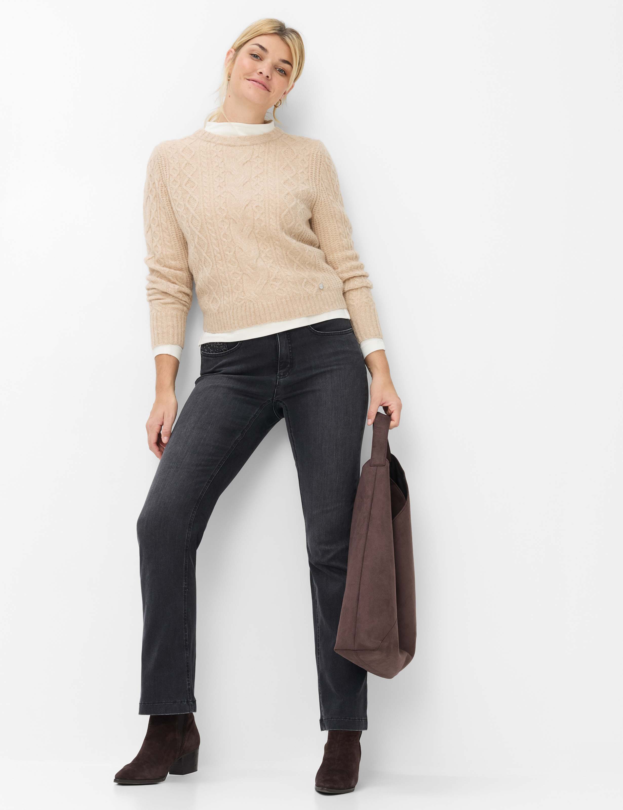 Femme Style LESLEY Beige Clair  Tenue du mannequin