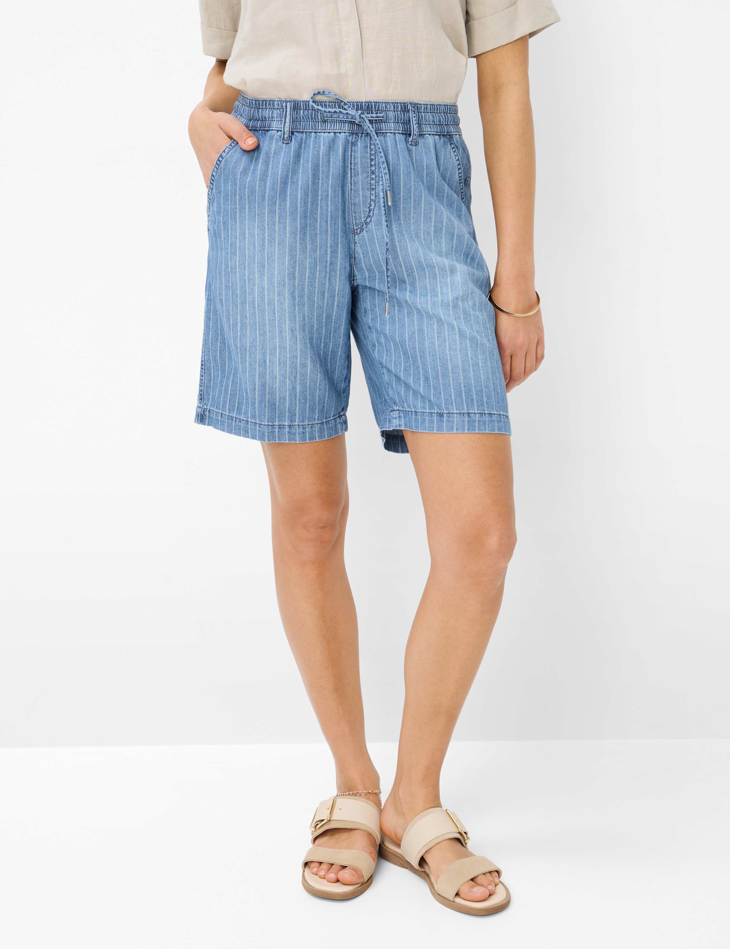 Shades of Blue, Women, Style MAINE B, MODEL_FRONT_ISHOP