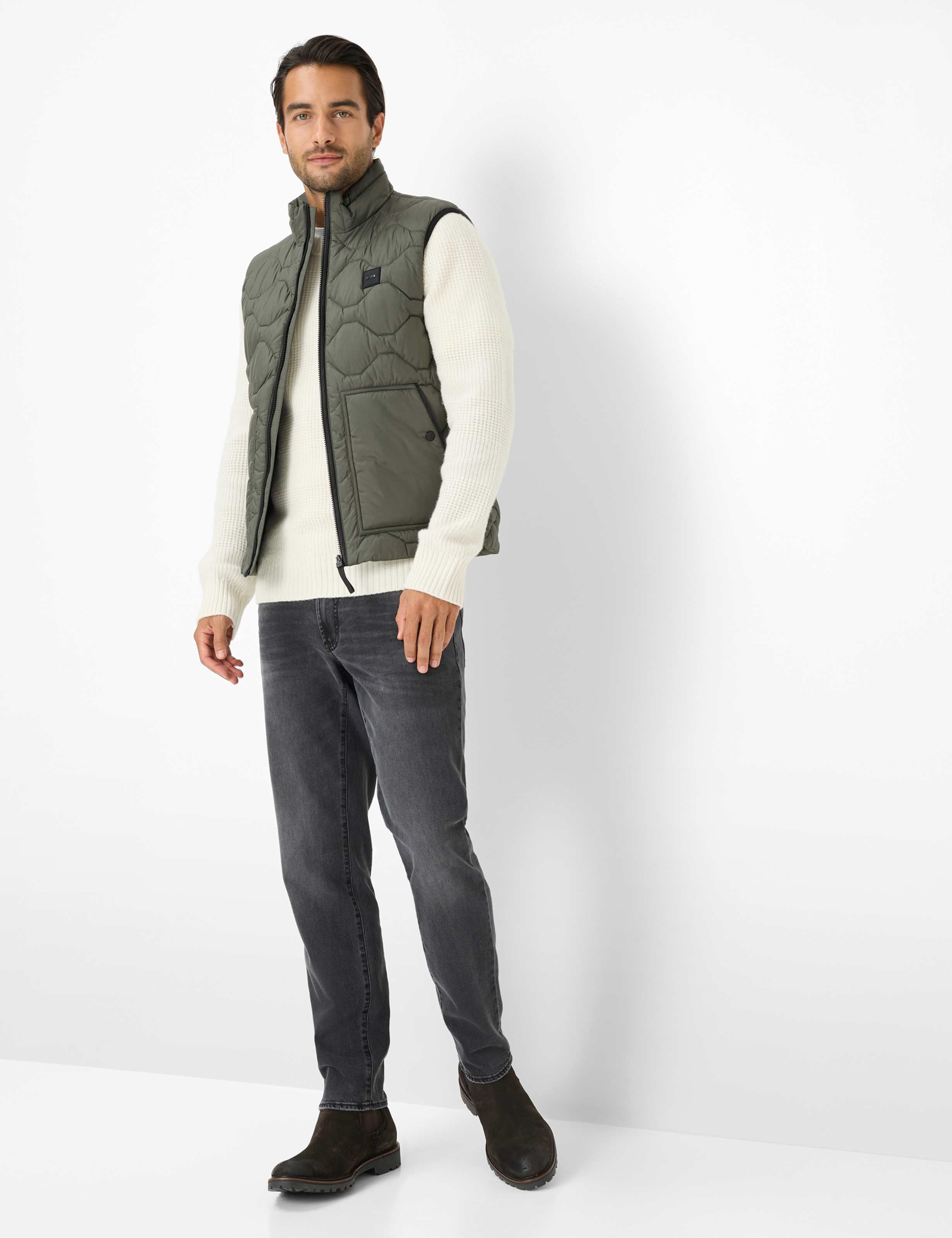 Herren Style BOB Grün - Oliv  Model Outfit