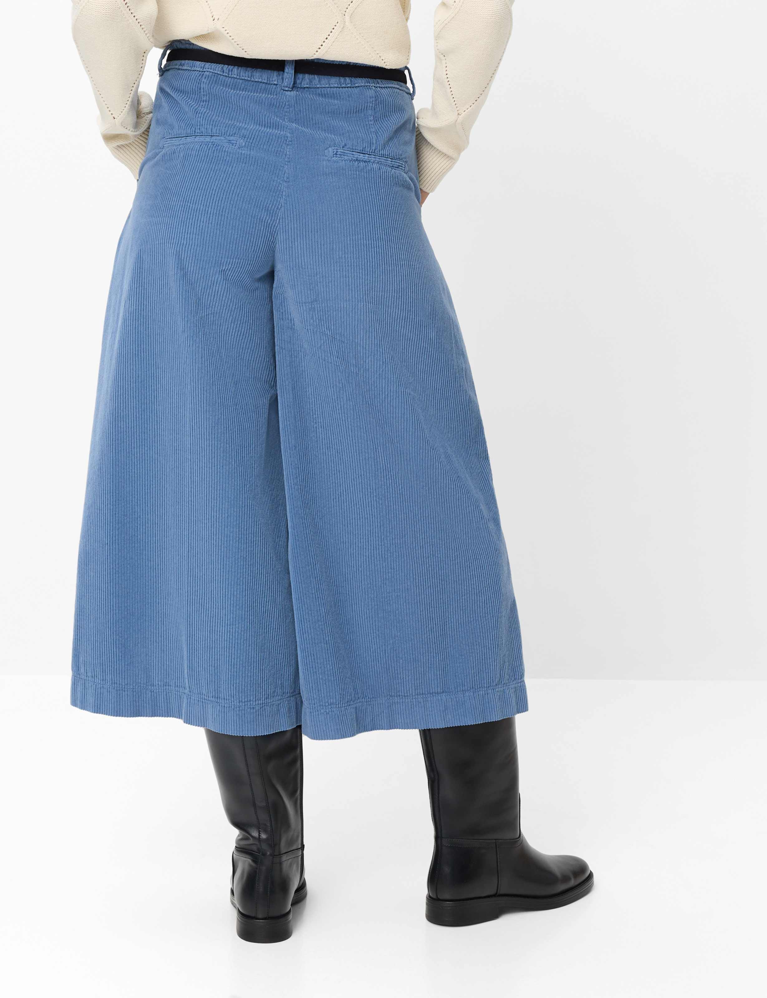 Shades of Blue, Women, Style MELLI S, MODEL_RUECK_ISHOP