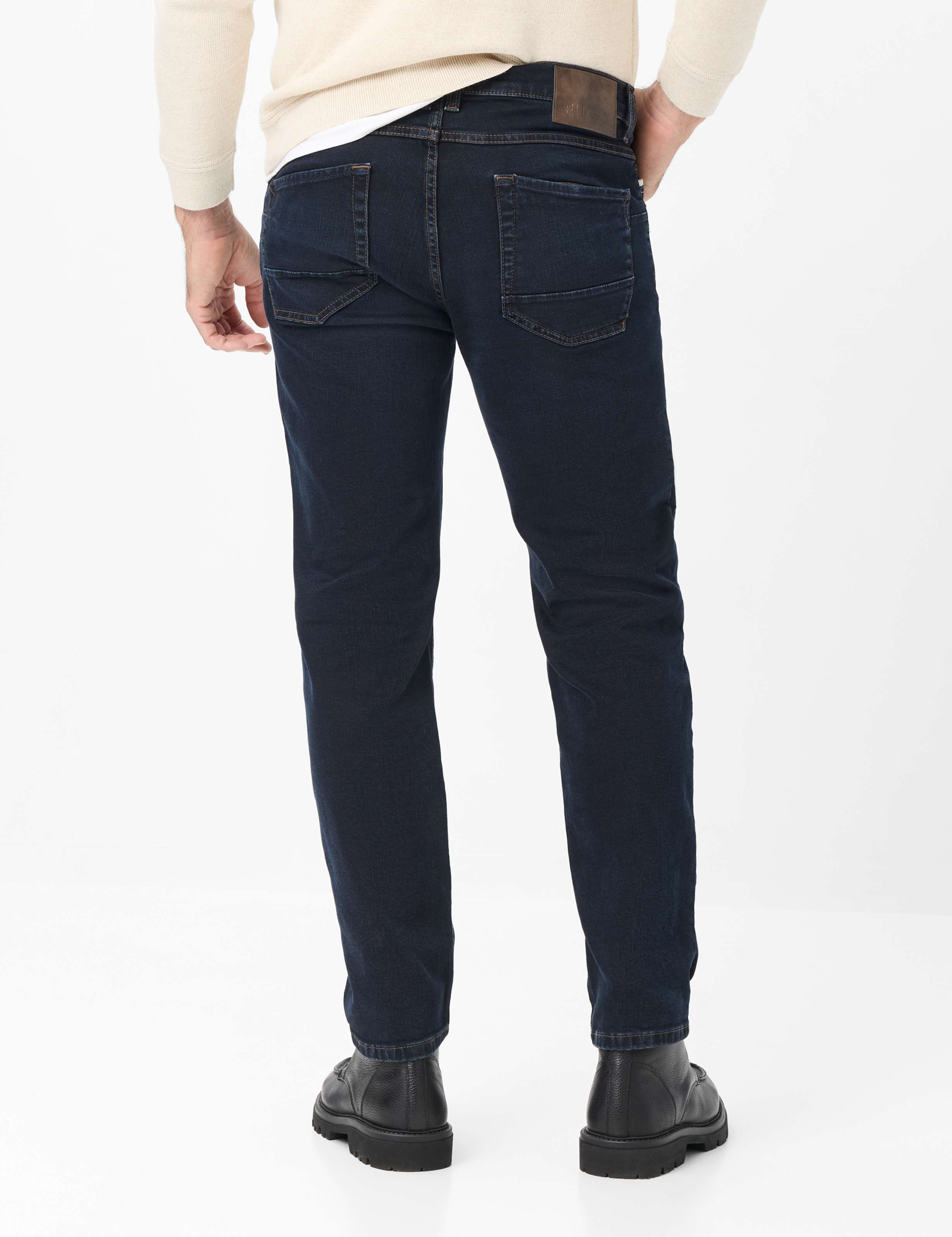 Shades of Blue, Men, Style LENN, MODEL_RUECK_ISHOP
