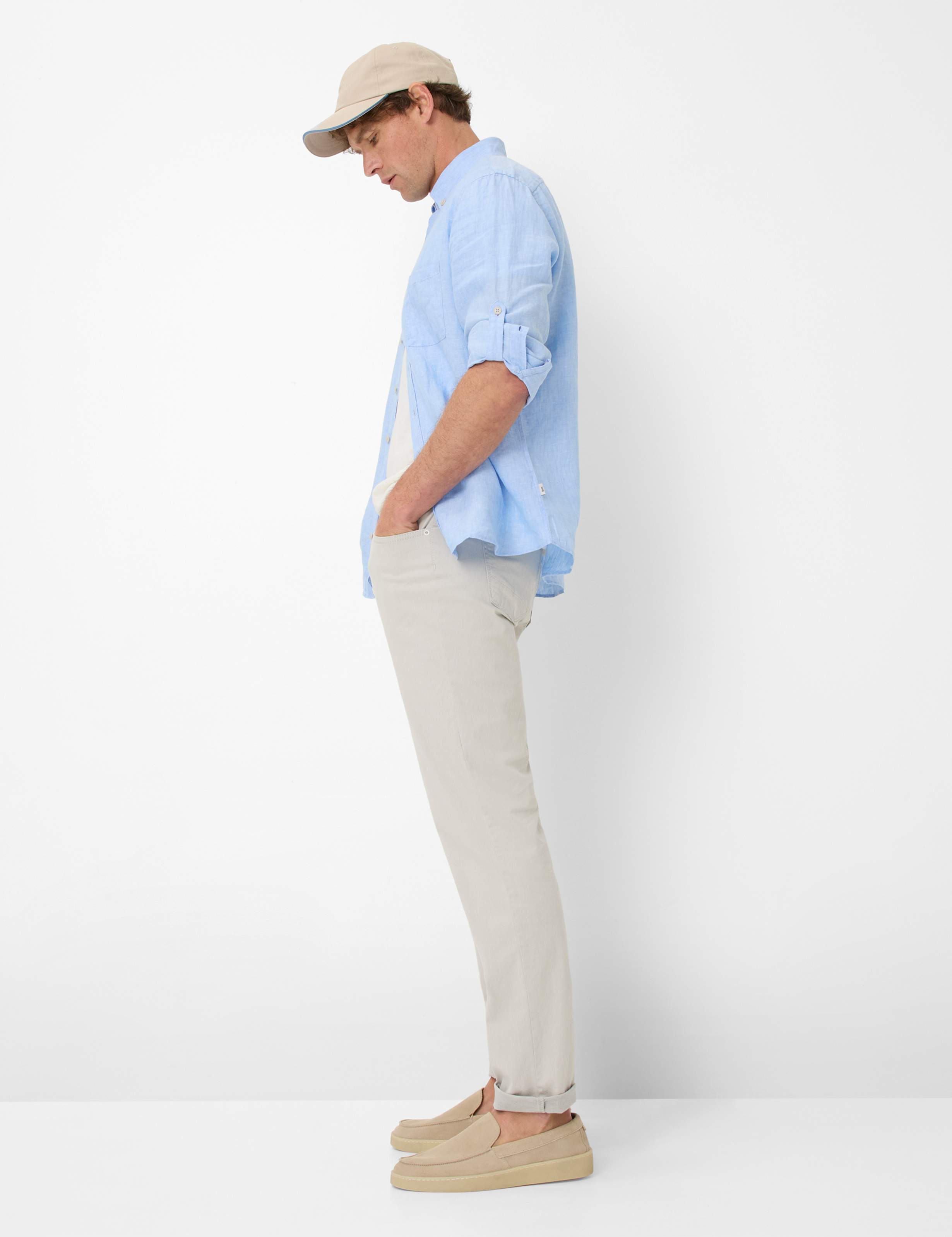 Herren Style CHUCK Hellbeige Modern Fit Model Outfit