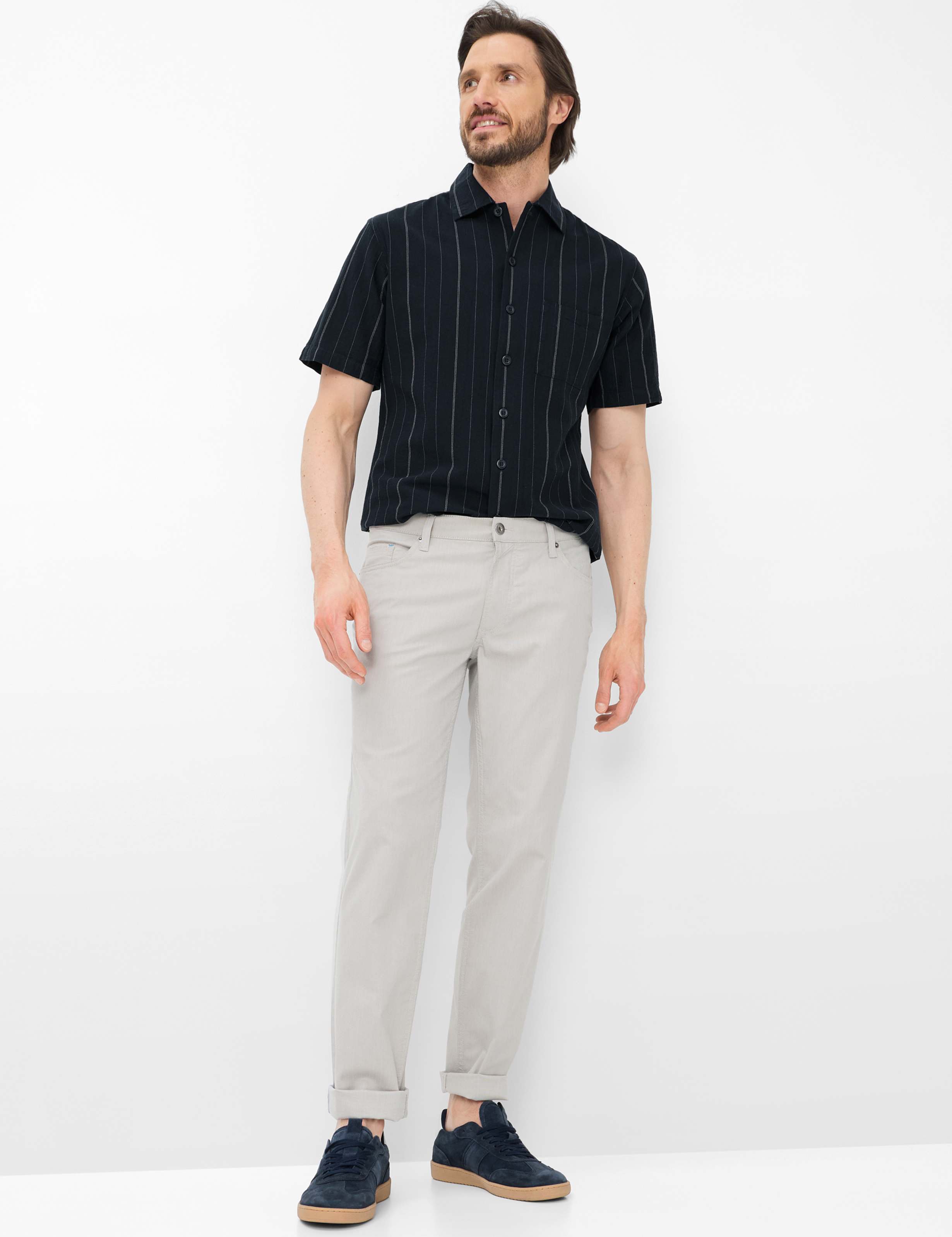 Homme Style LUKE Beige Regular Fit Tenue du mannequin