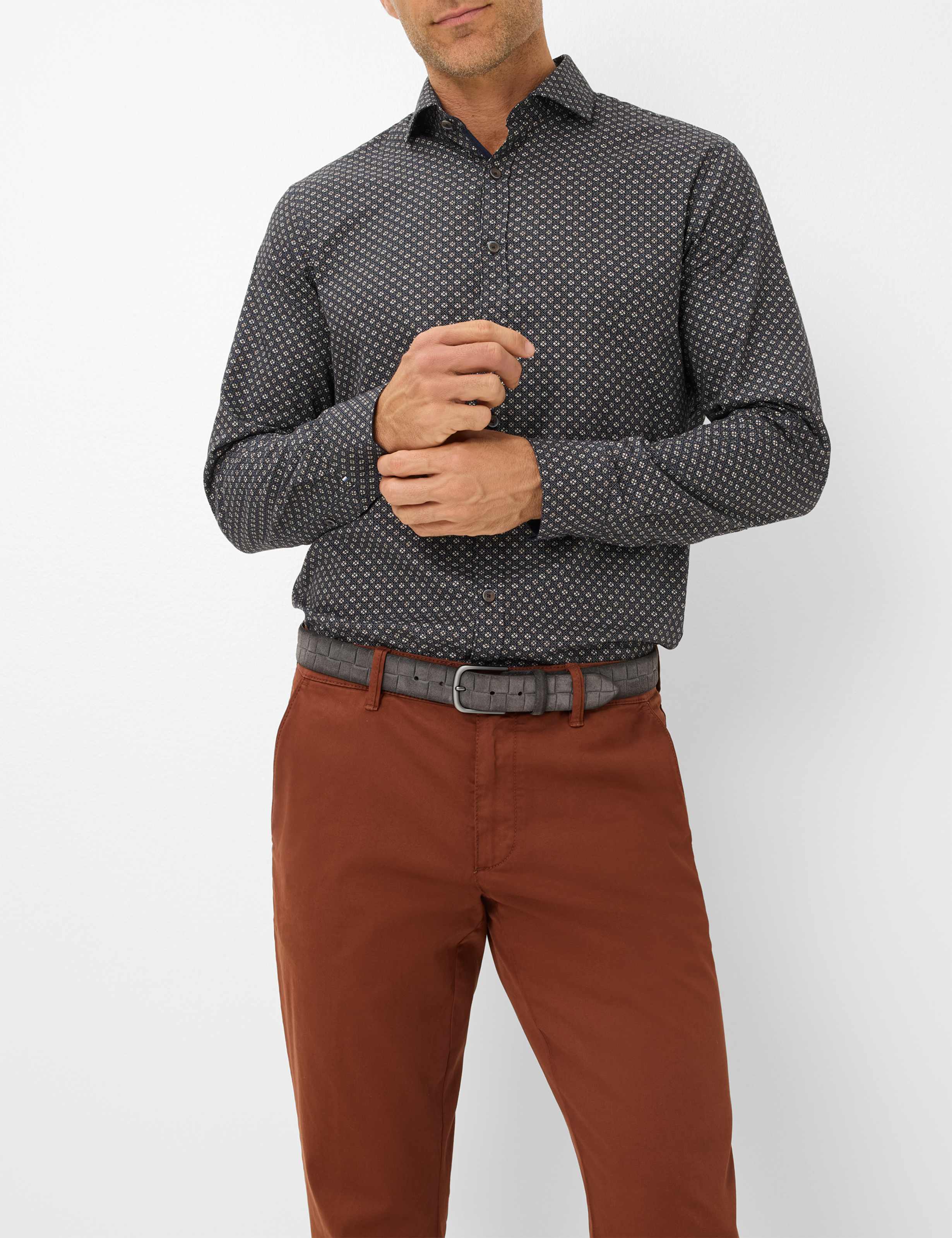 Men Style JIM Brown Modern Fit Detail 1