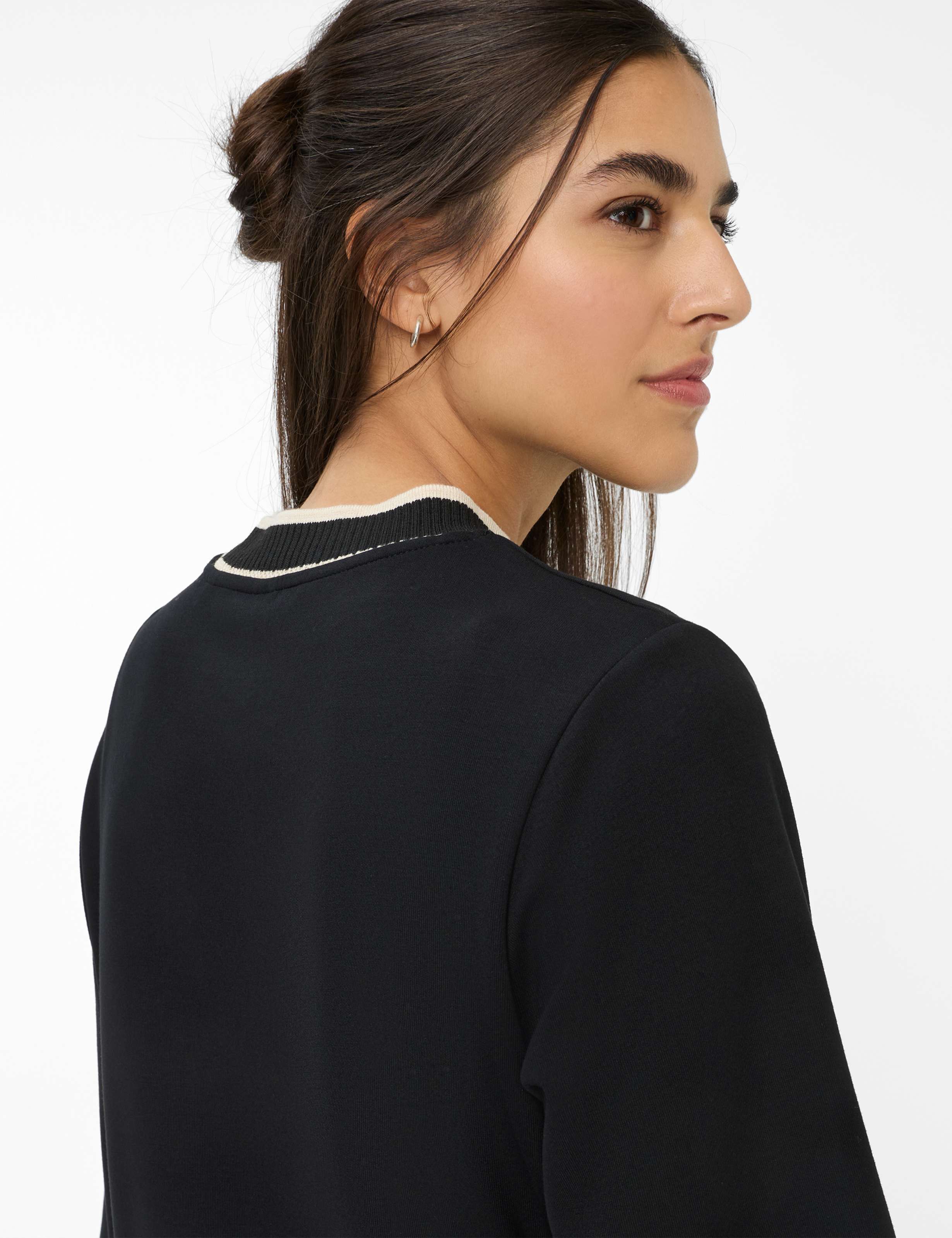 Damen Style BERTA M Schwarz  Detail 2