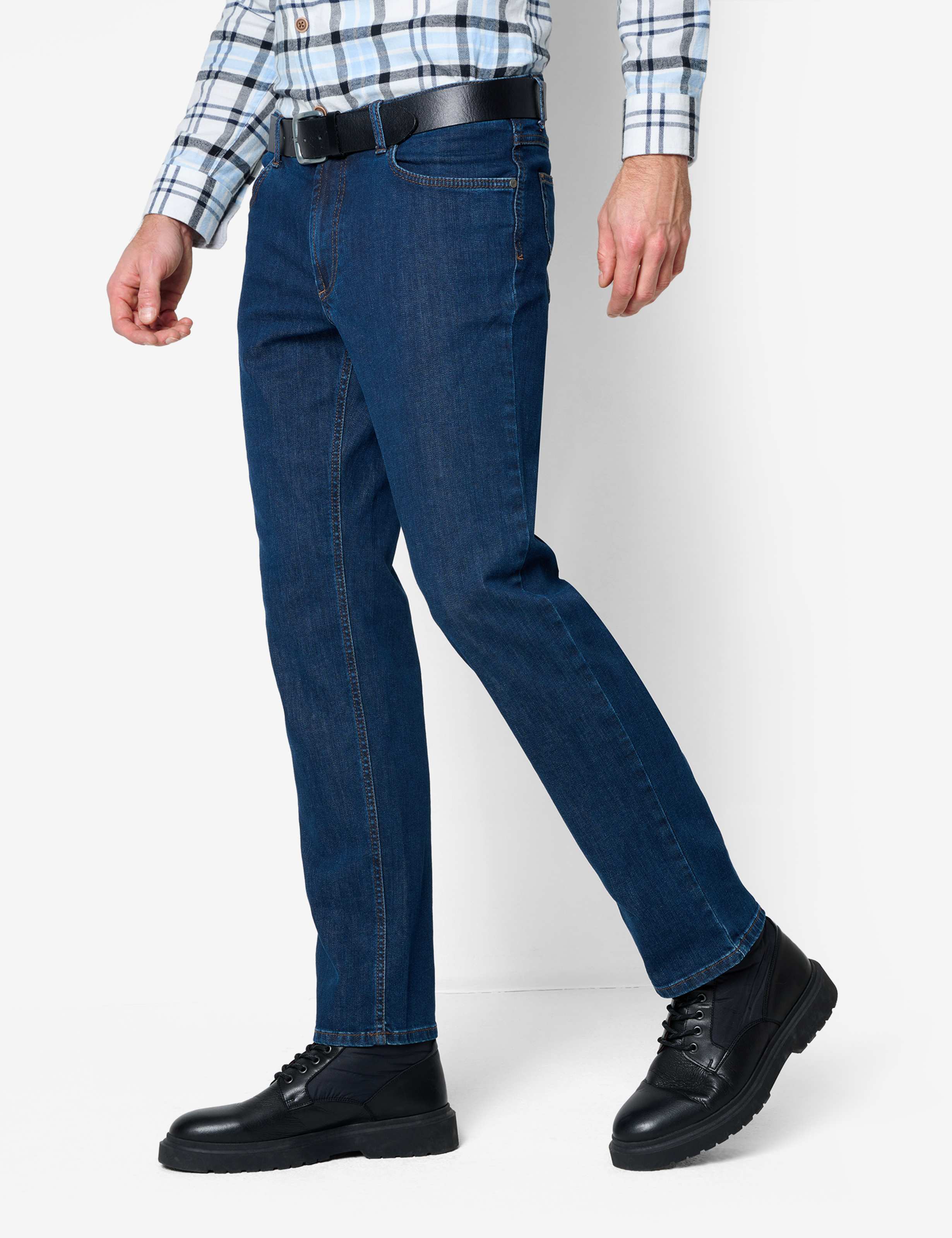 Men Style CARLOS Dark Blue Regular Fit Model Outfit