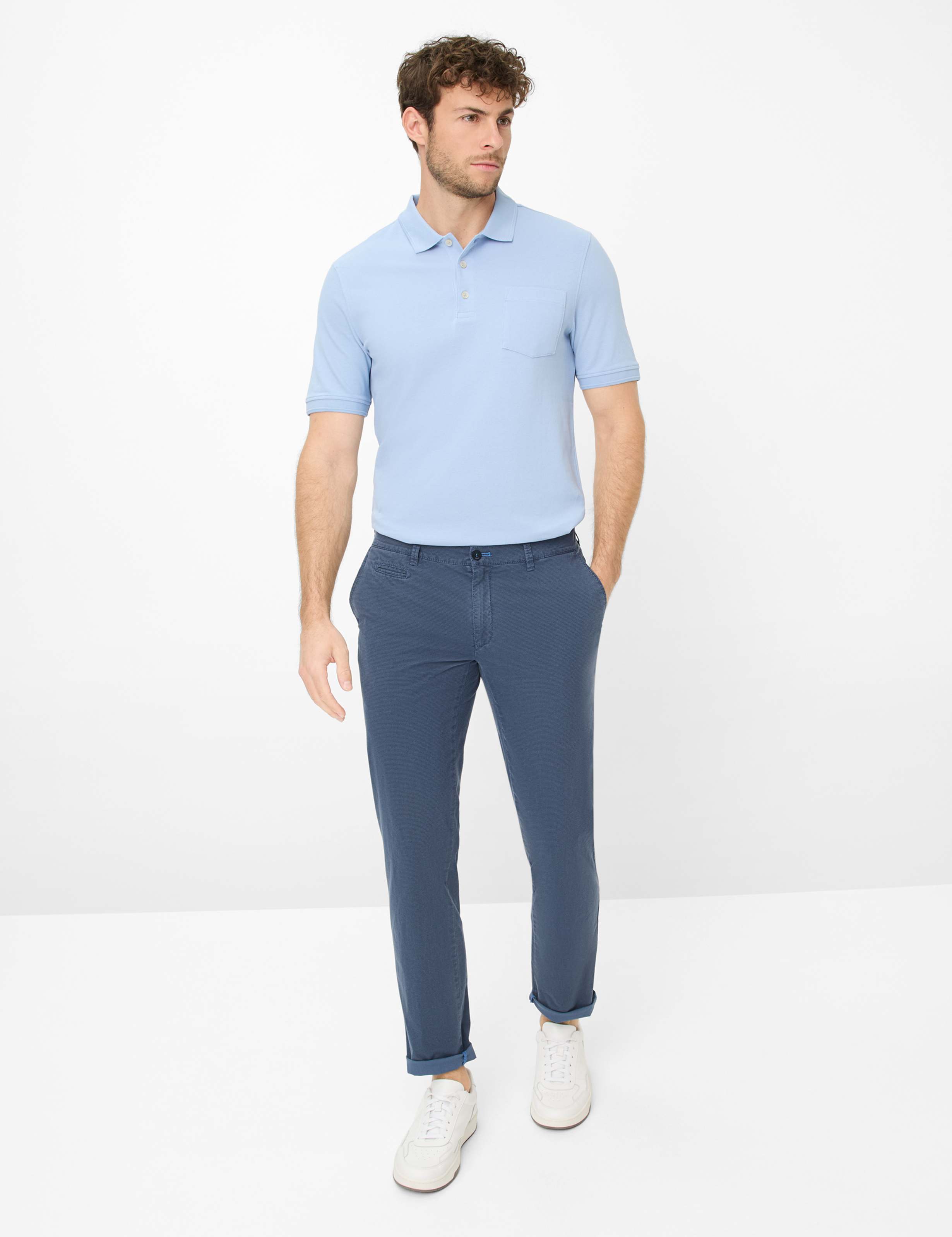 Herren Style FABIO Dunkelblau Modern Fit Model Outfit