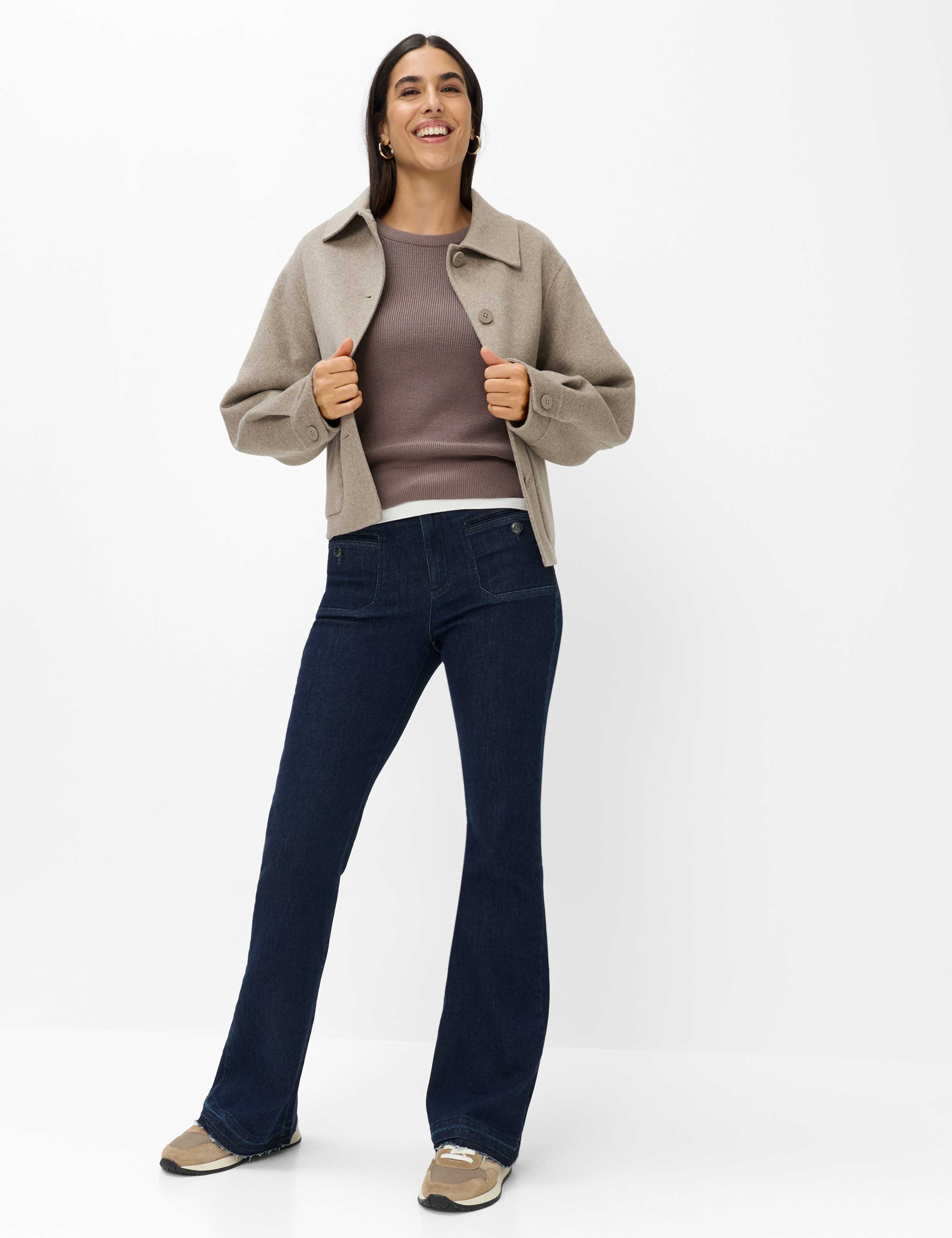 Damen Style ANA Denim Dunkelblau Skinny Fit Model Outfit