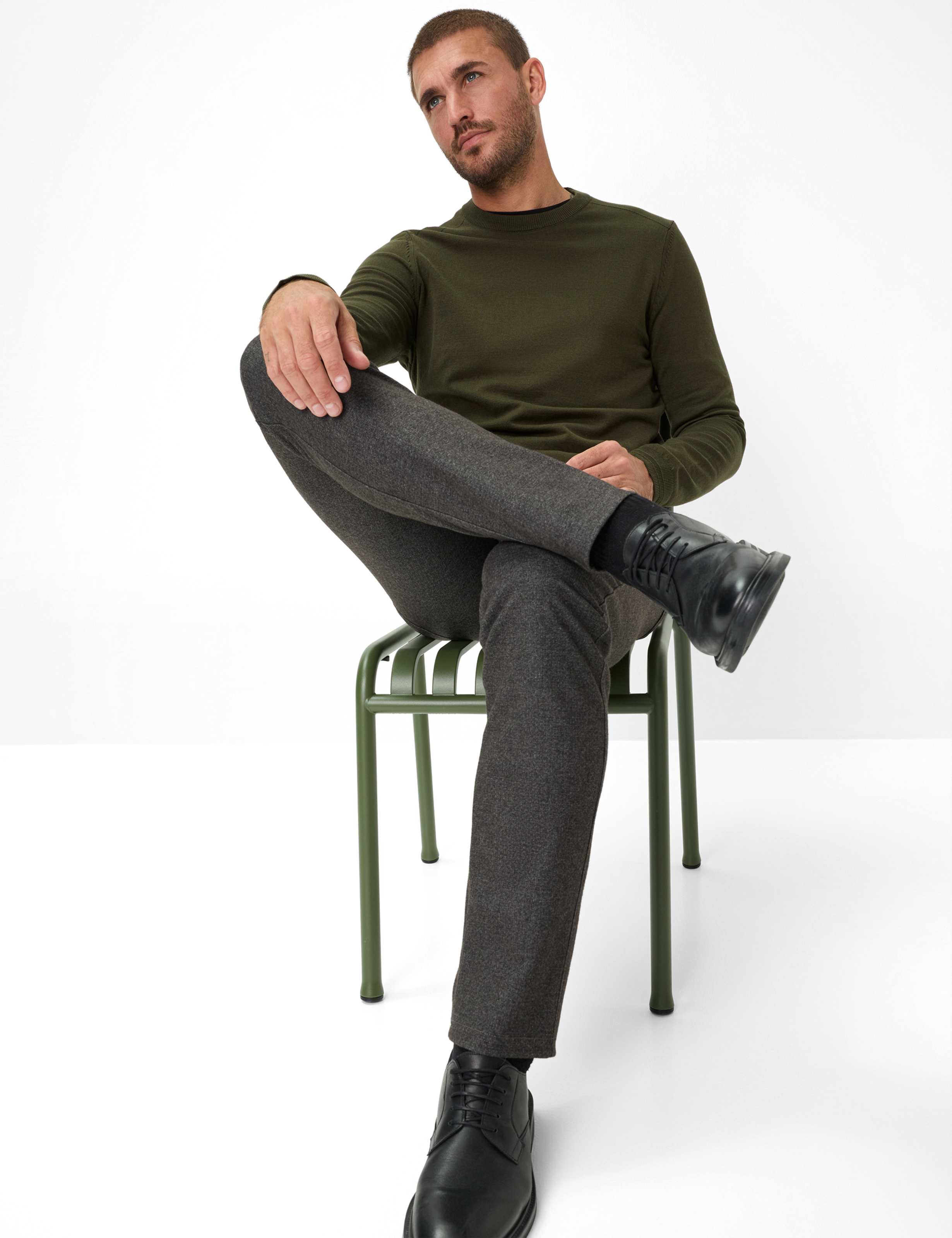 Herren Style CHUCK Braun Modern Fit Detail 1