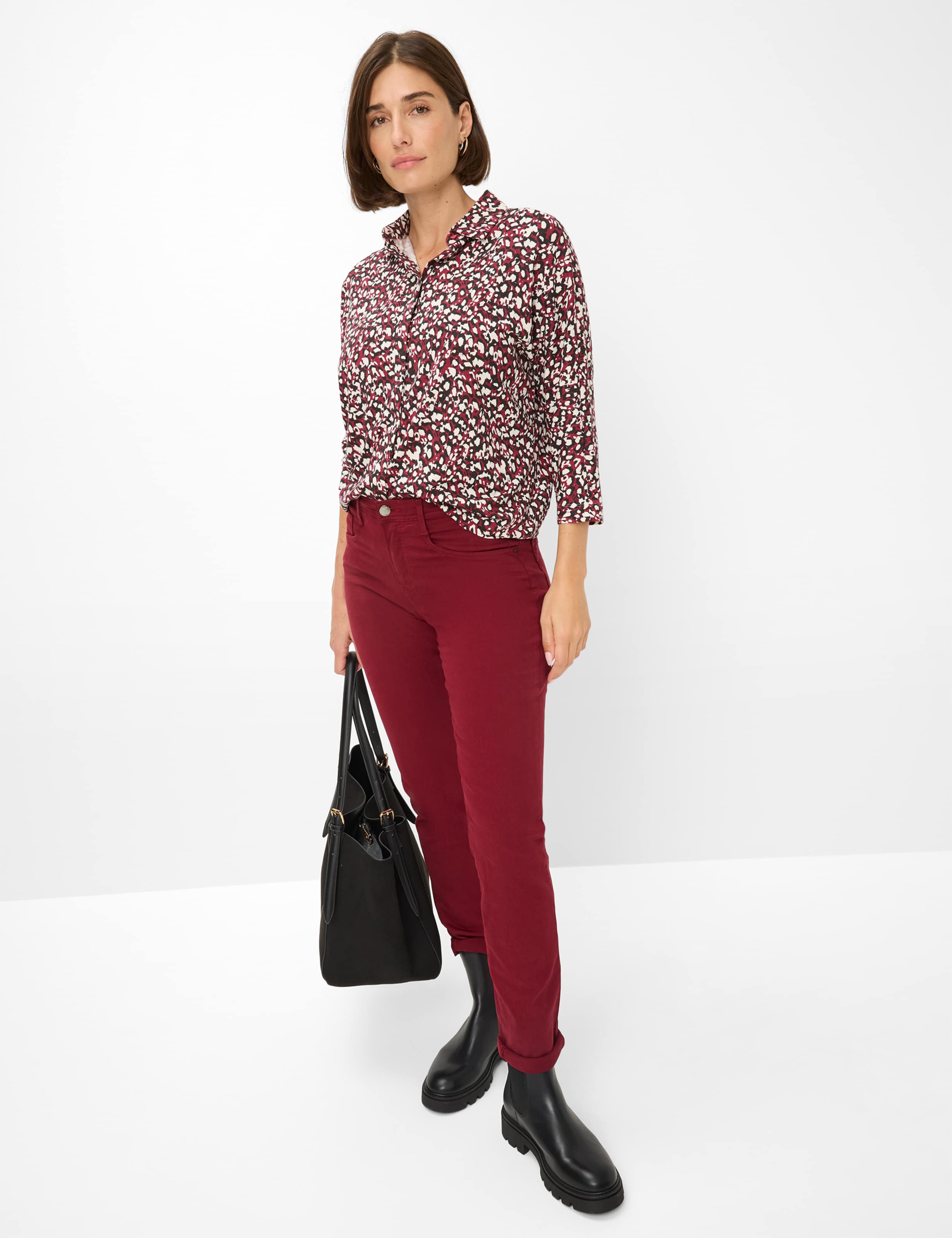 Damen Style MARY Denim Dunkelrot Regular Fit Model Outfit