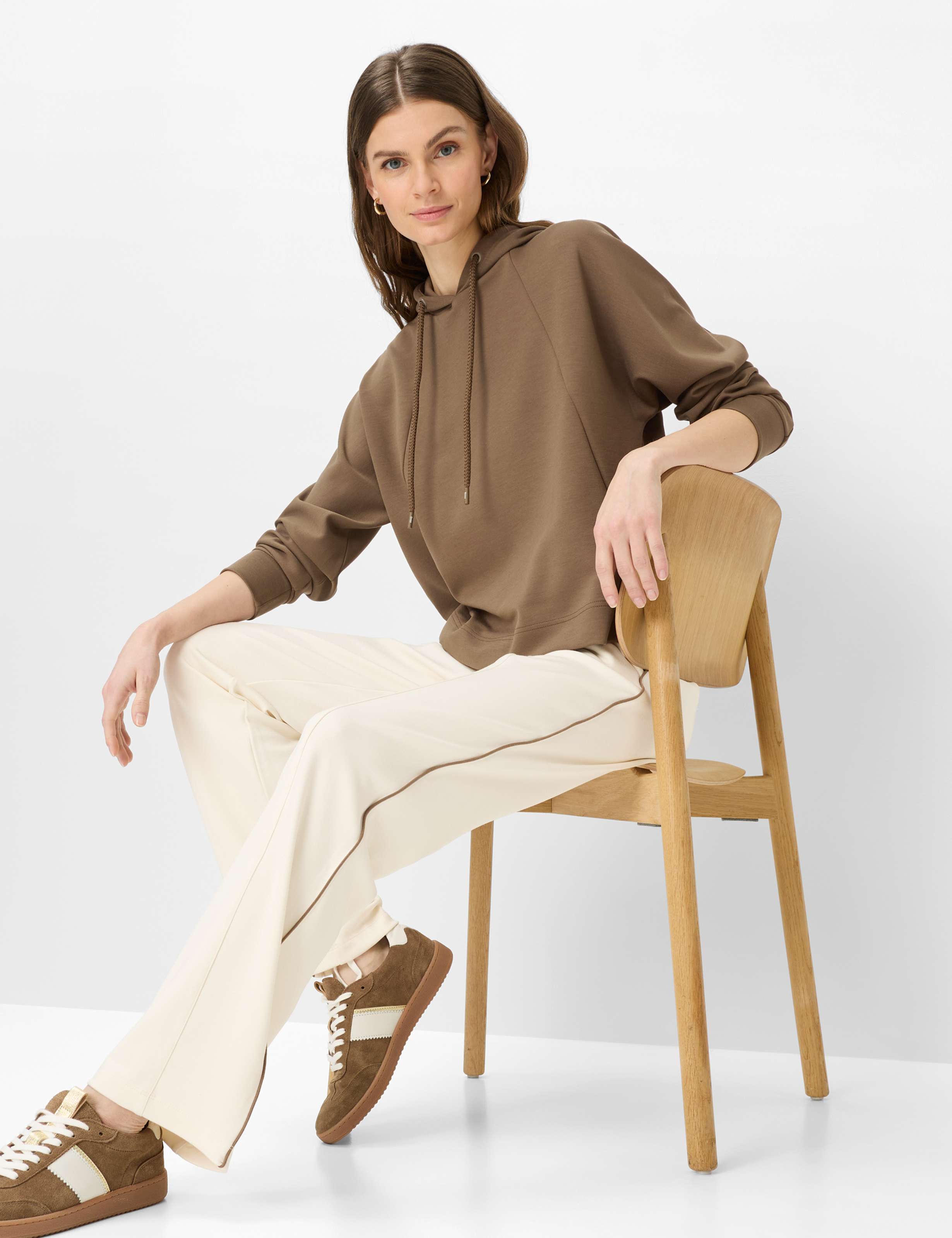 Femme Style MALIA Blanc Crème  Détail 1