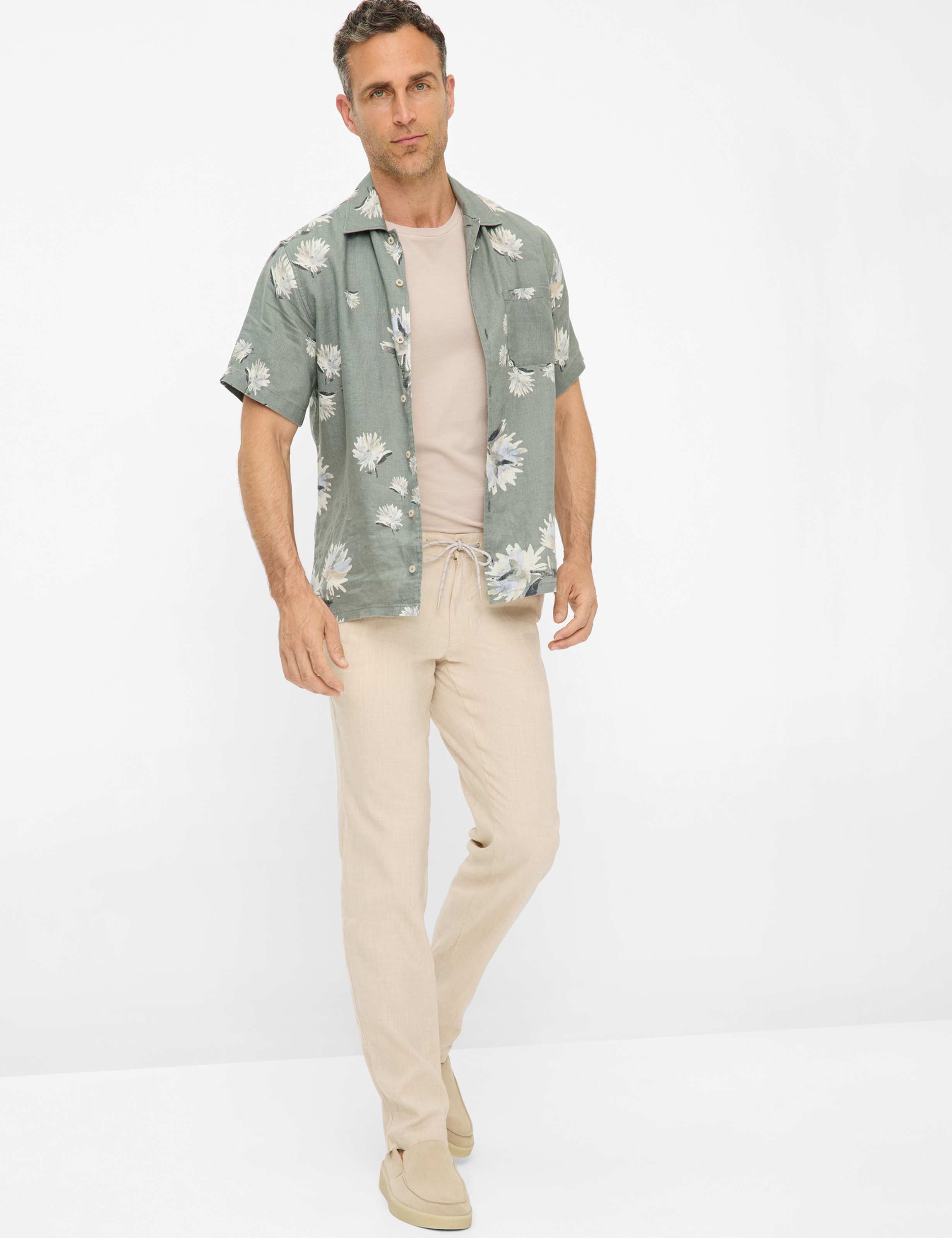 Men Style TILL Beige Regular Fit Model Outfit