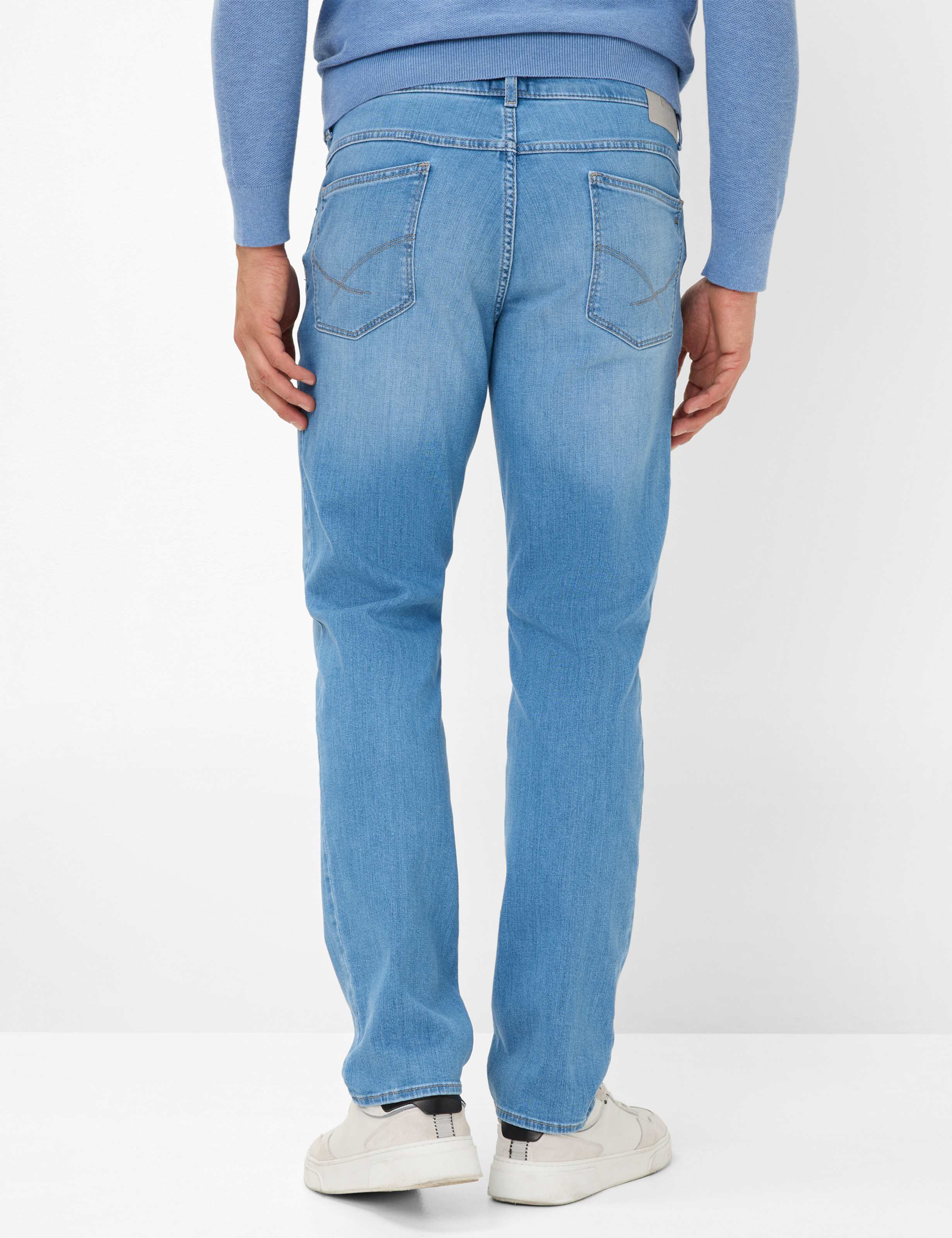 Herren Style COOPER Denim Hellblau Regular Fit Model Rueck