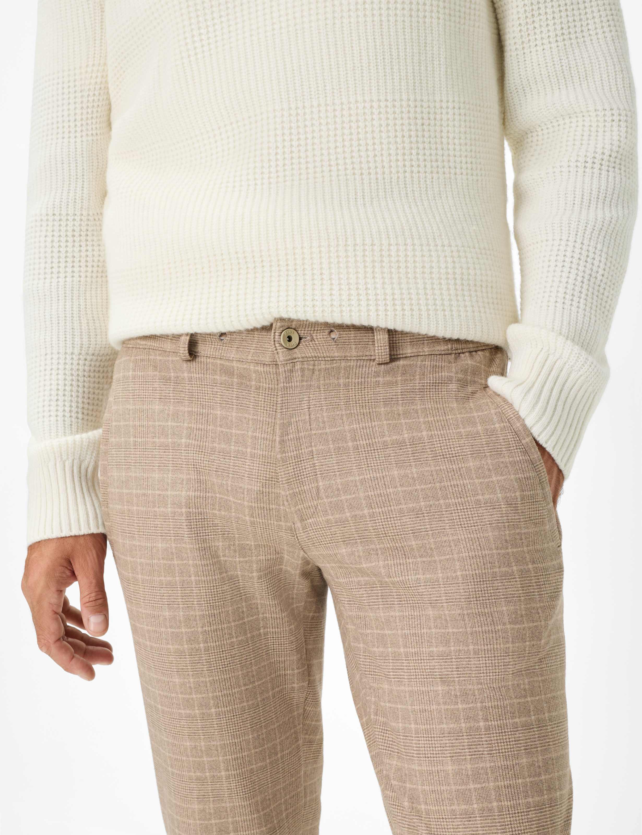 Men Style PHIL Light Brown Relaxed Fit Detail 2