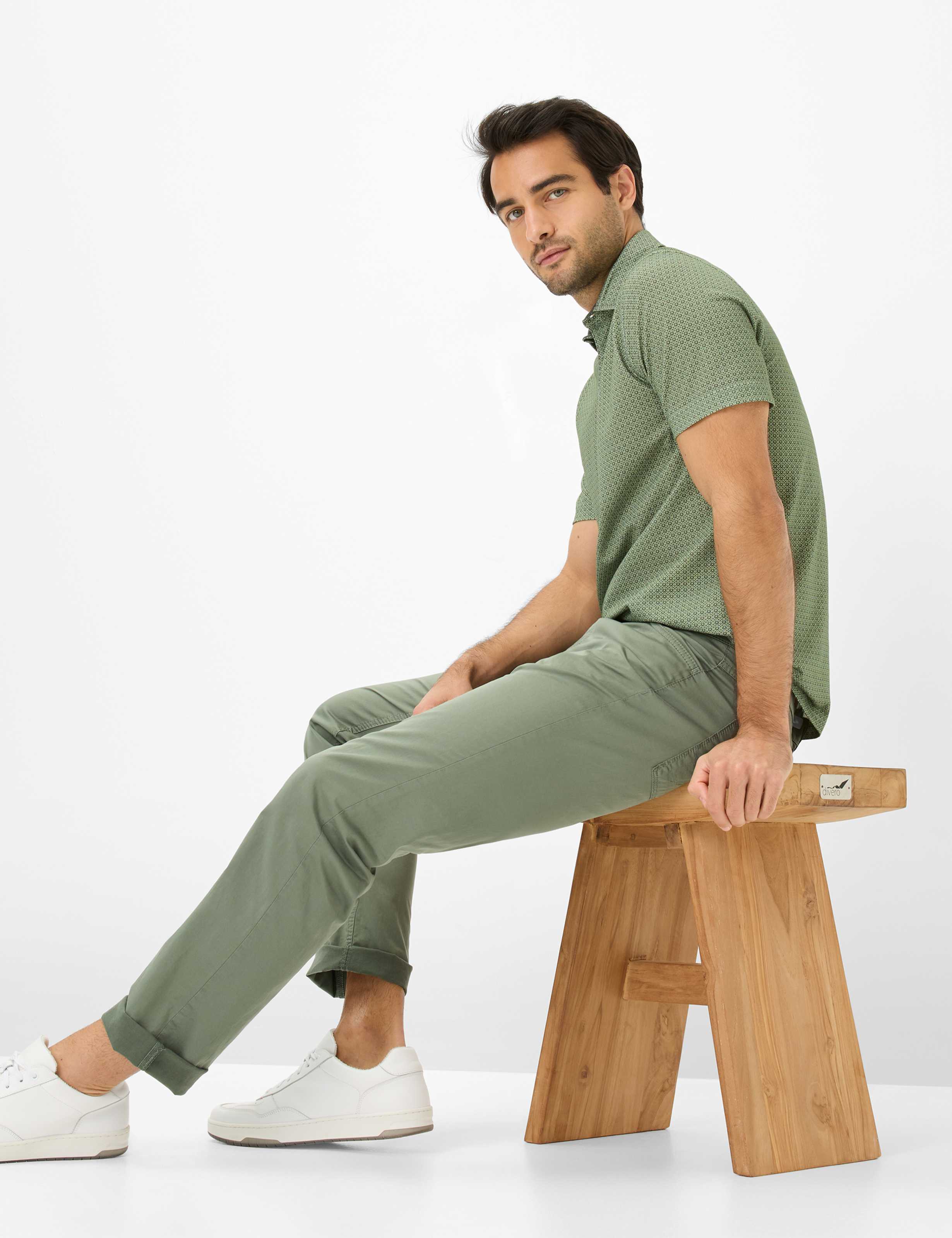 Herren Style COOPER Grün Regular Fit Detail 1