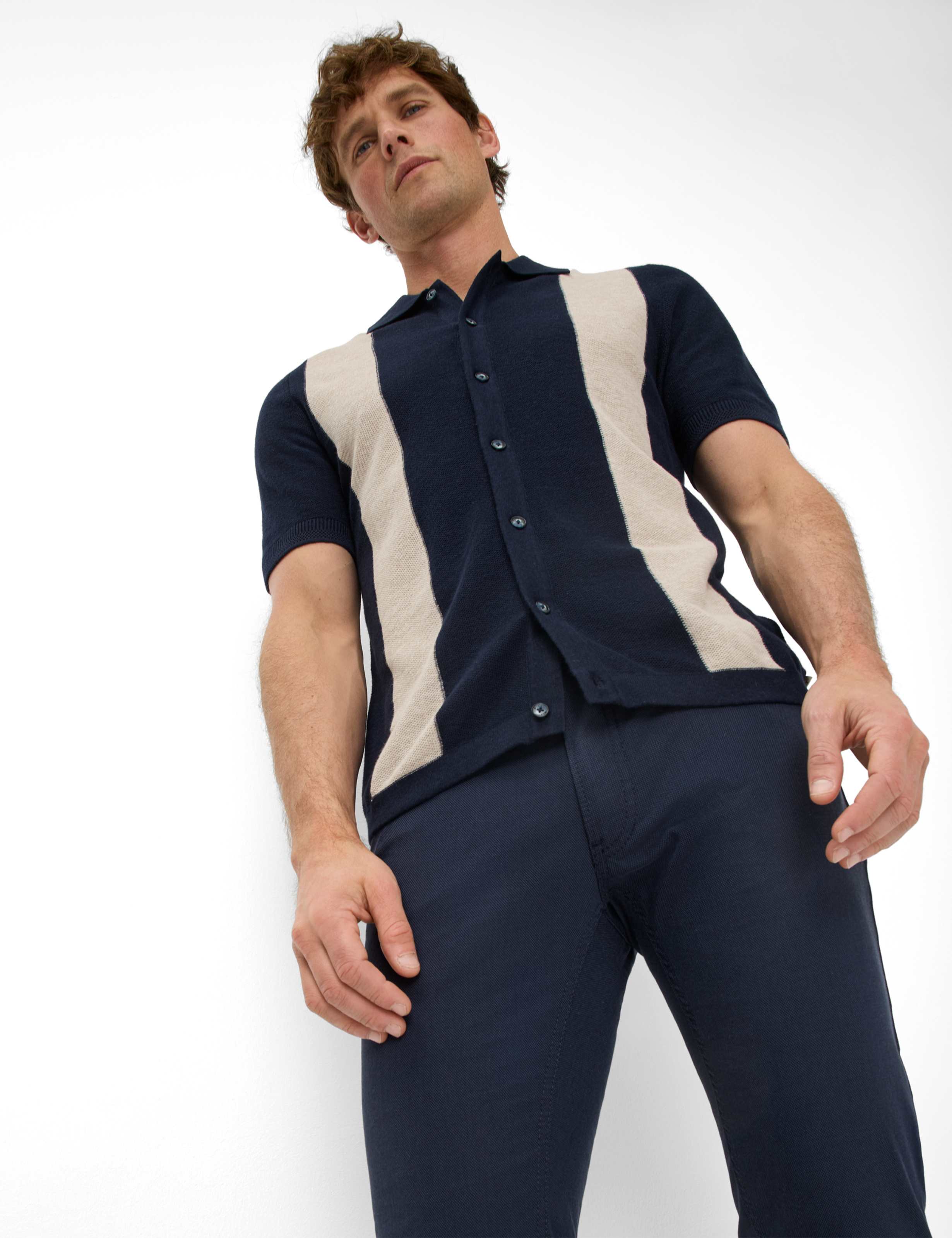 Heren Style CHUCK Donkerblauw Modern Fit Detail 1