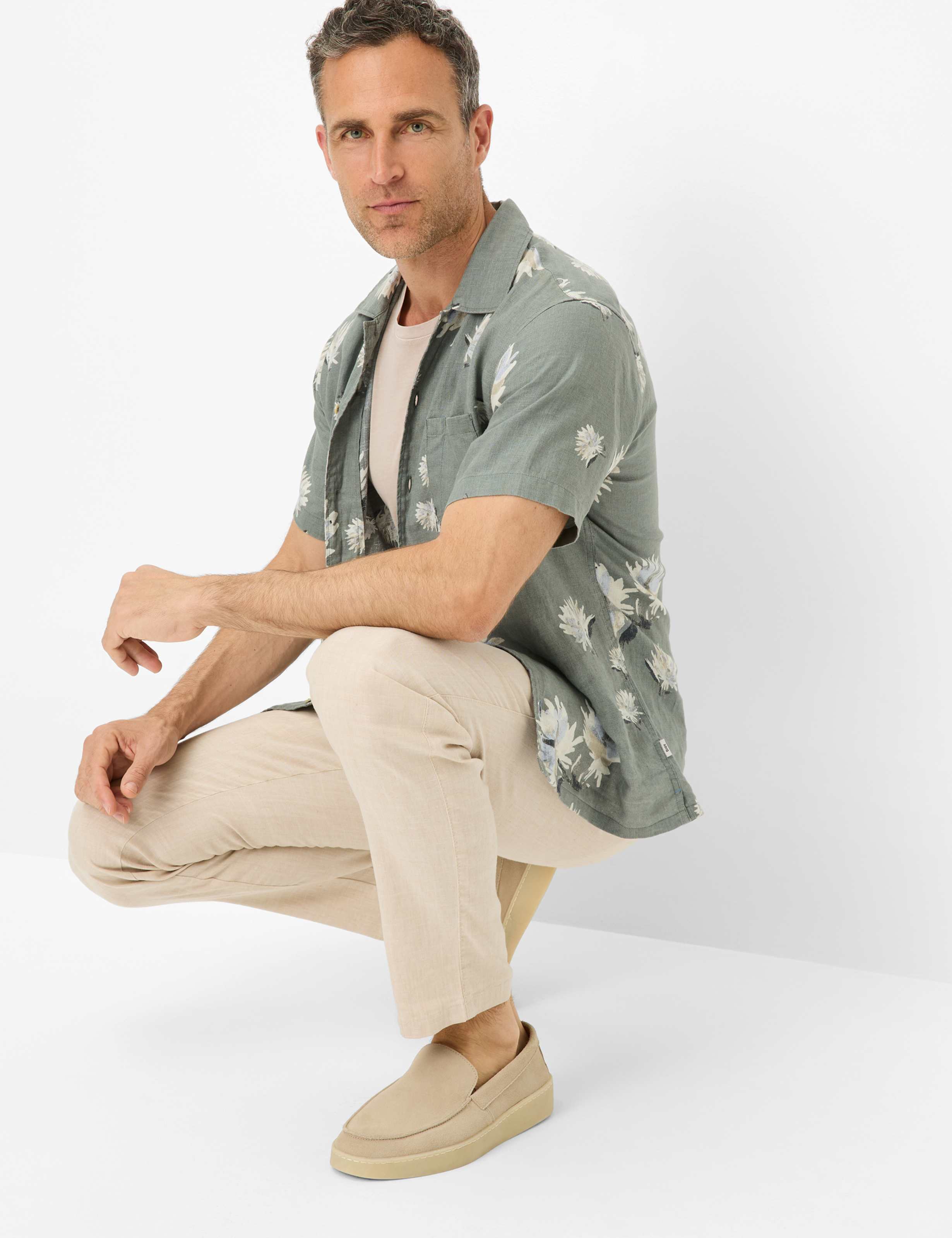Men Style TILL Beige Regular Fit Detail 1