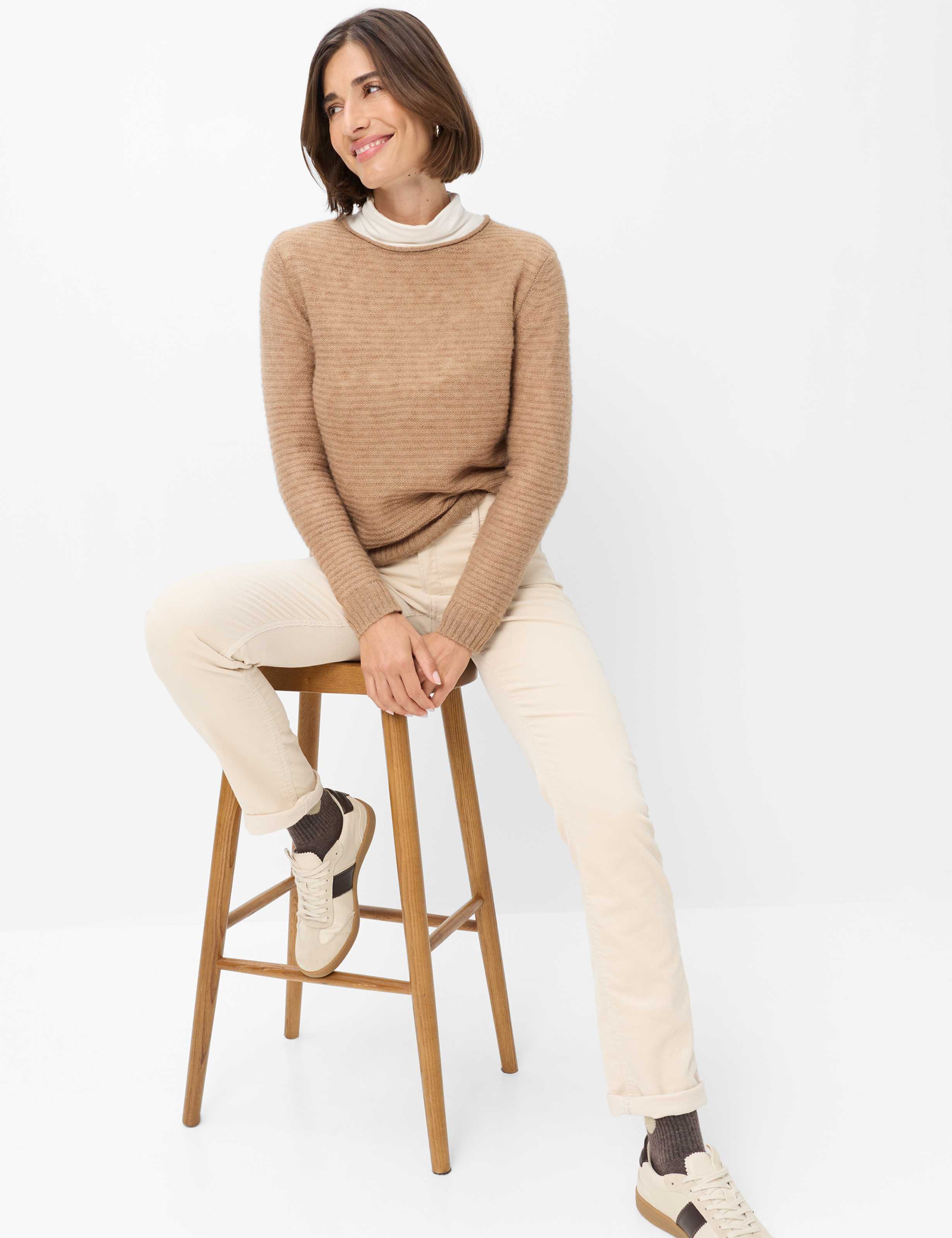Femme Style CAROLA Blanc crème Feminine Fit Détail 1
