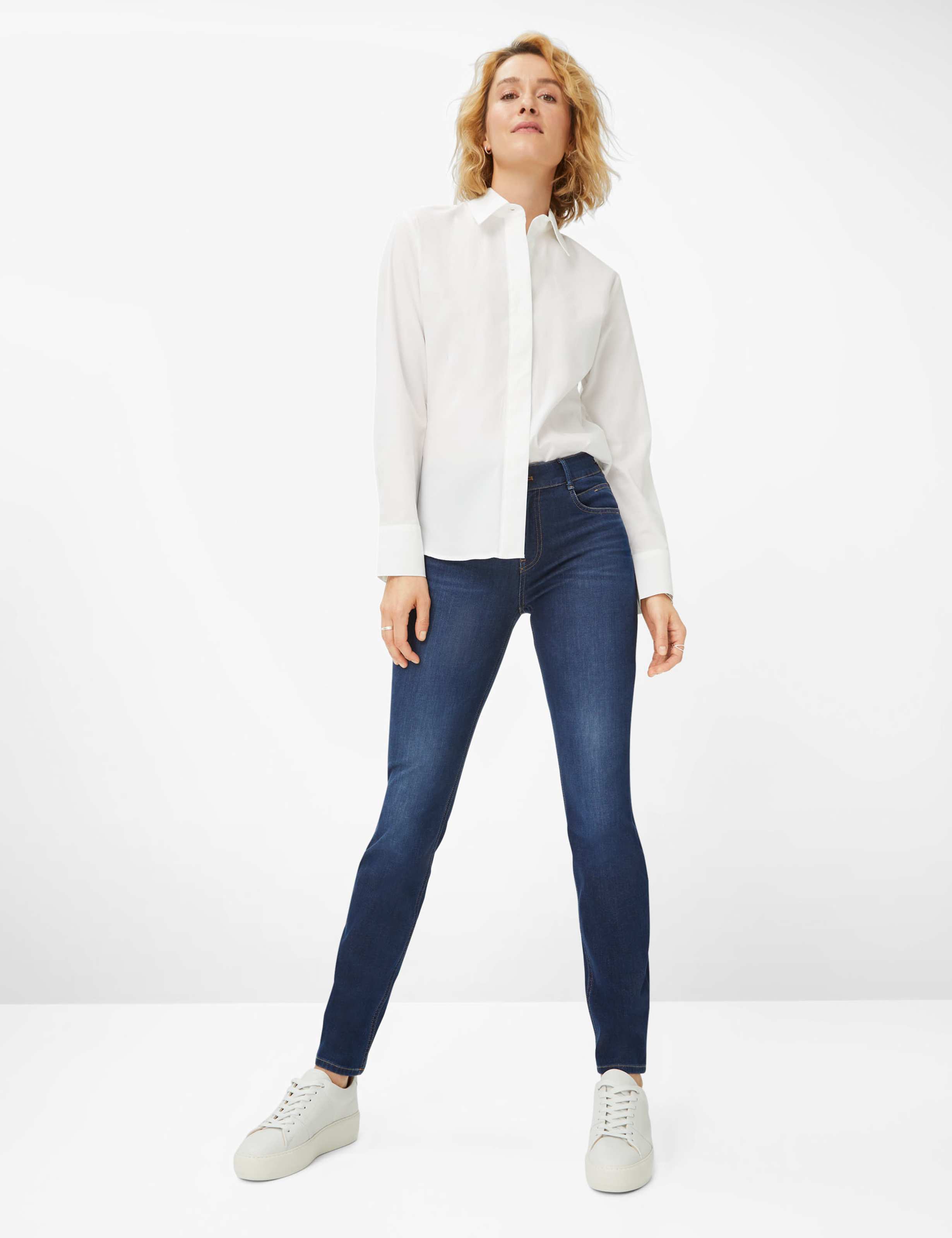 Damen Style SHAKIRA Denim Blau Slim Fit Model Outfit