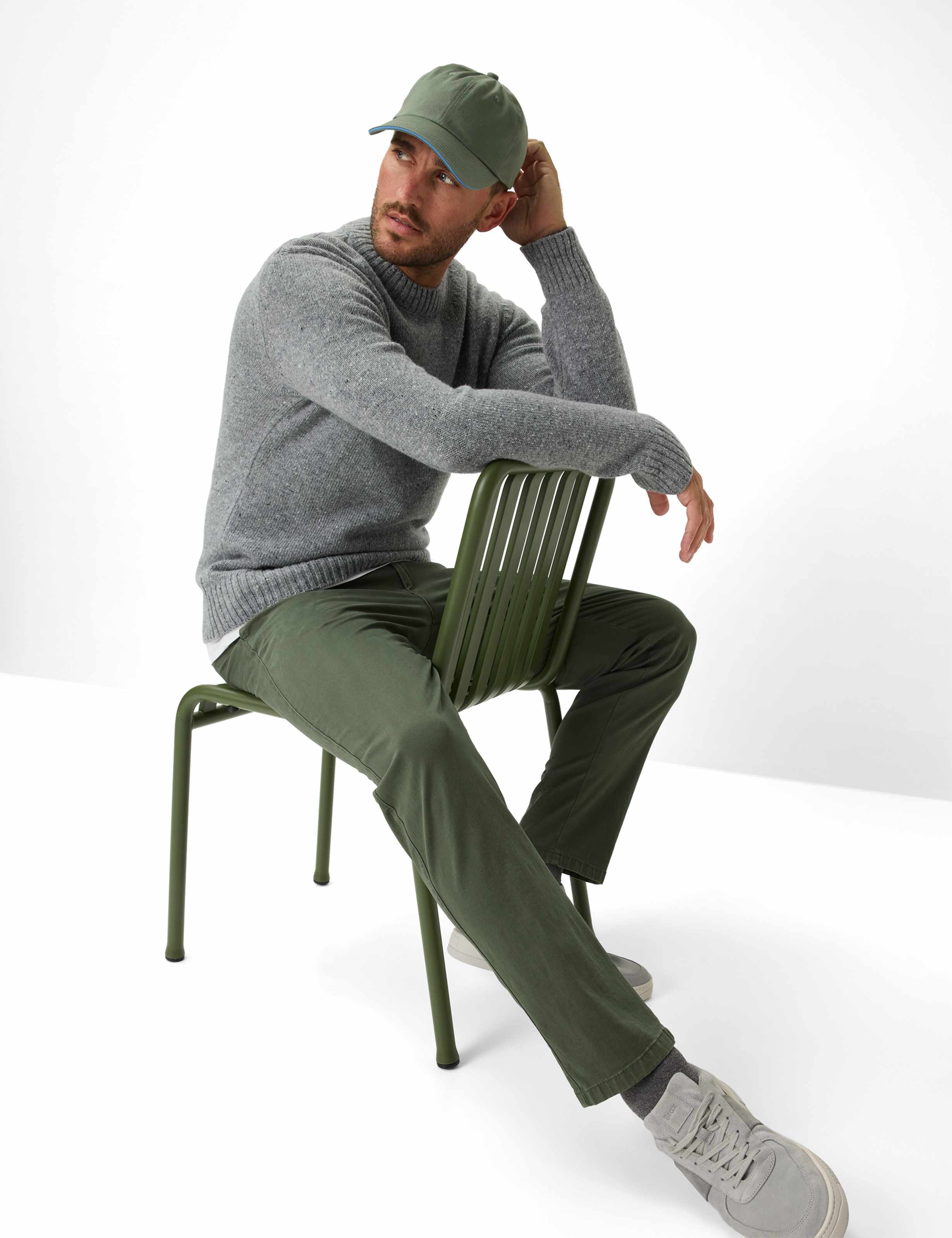 Men Style EVEREST Dark Green Regular Fit Detail 1