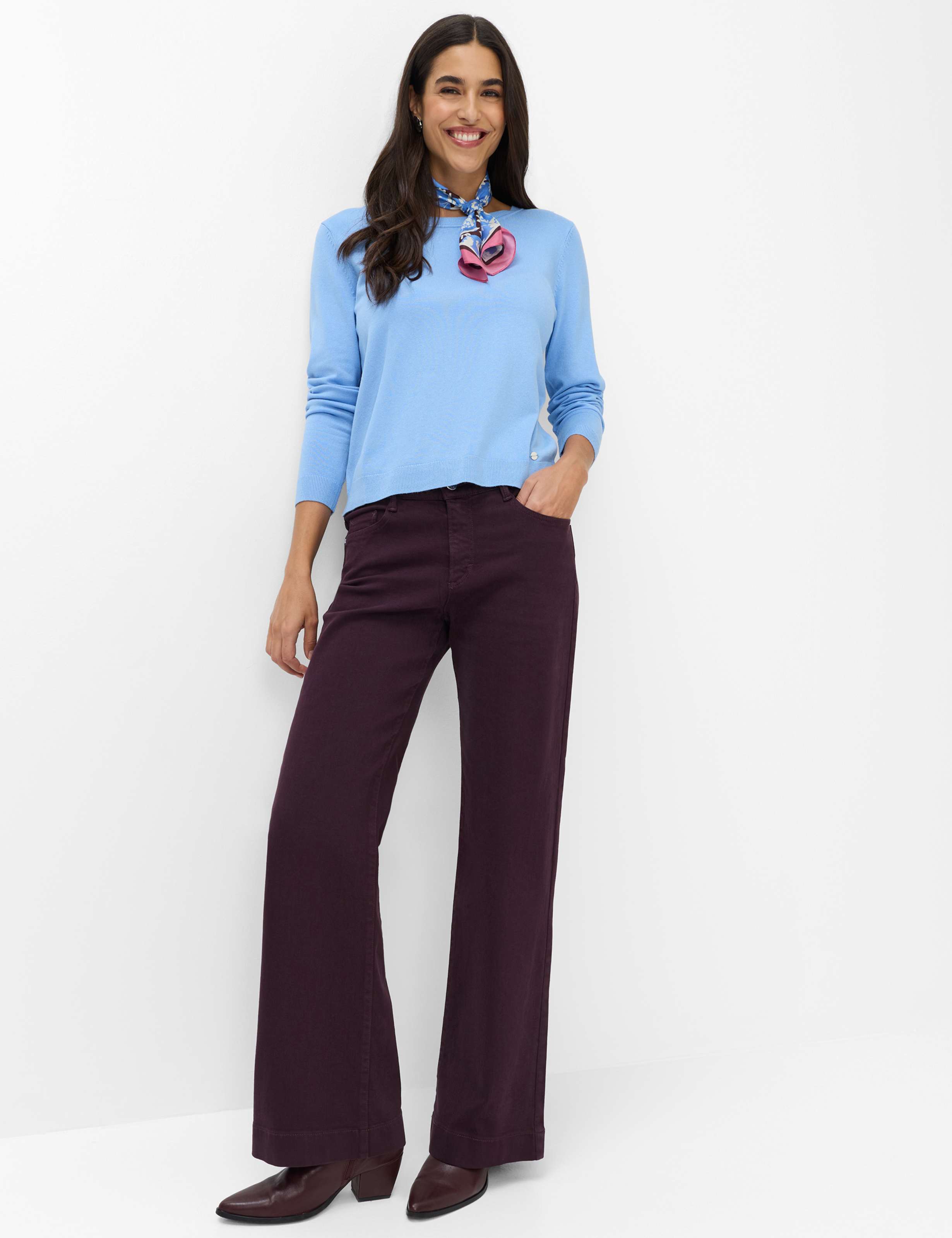 Damen Style LENI Blau  Model Outfit