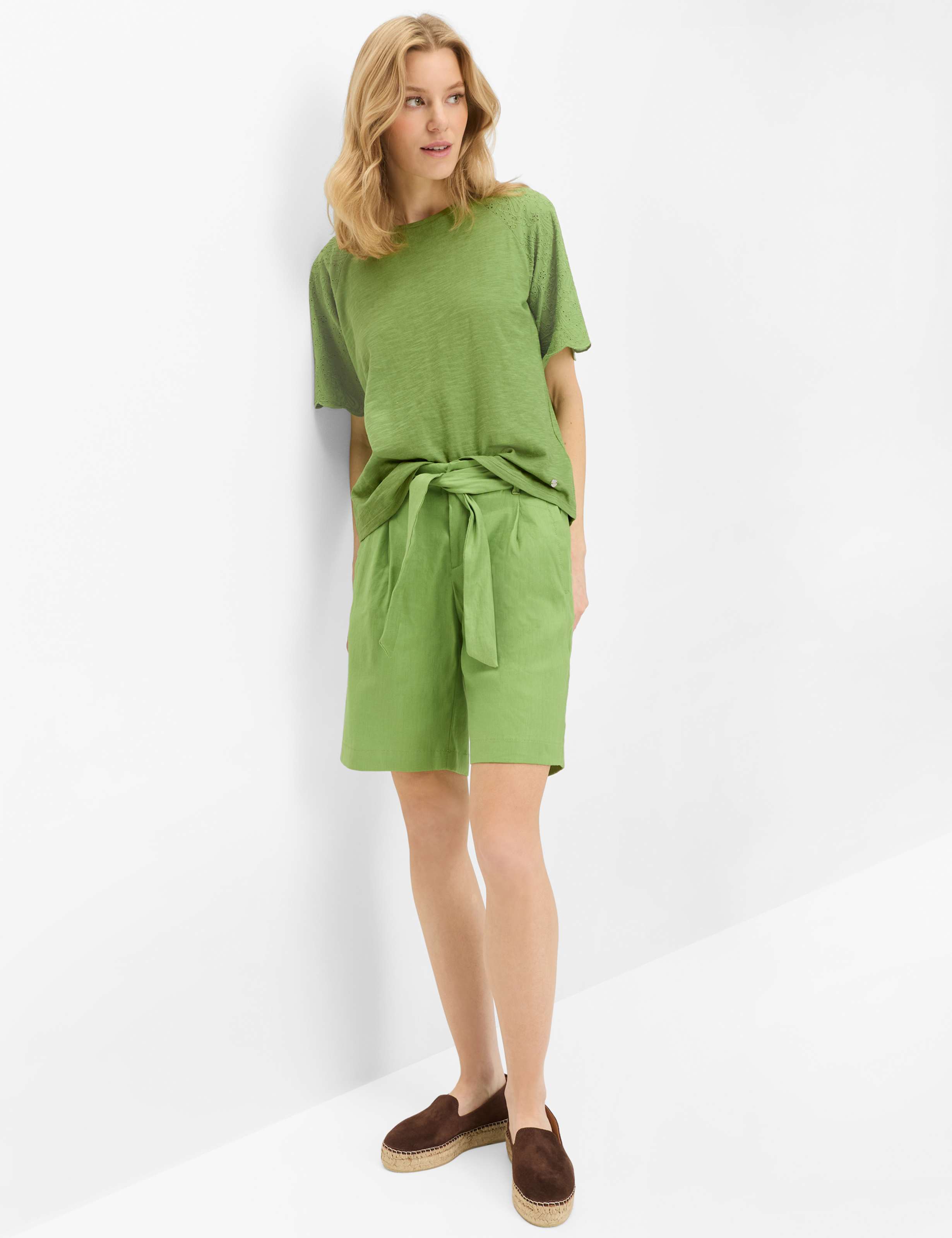 Femme Style MAINE B Vert Wide Leg Tenue du mannequin