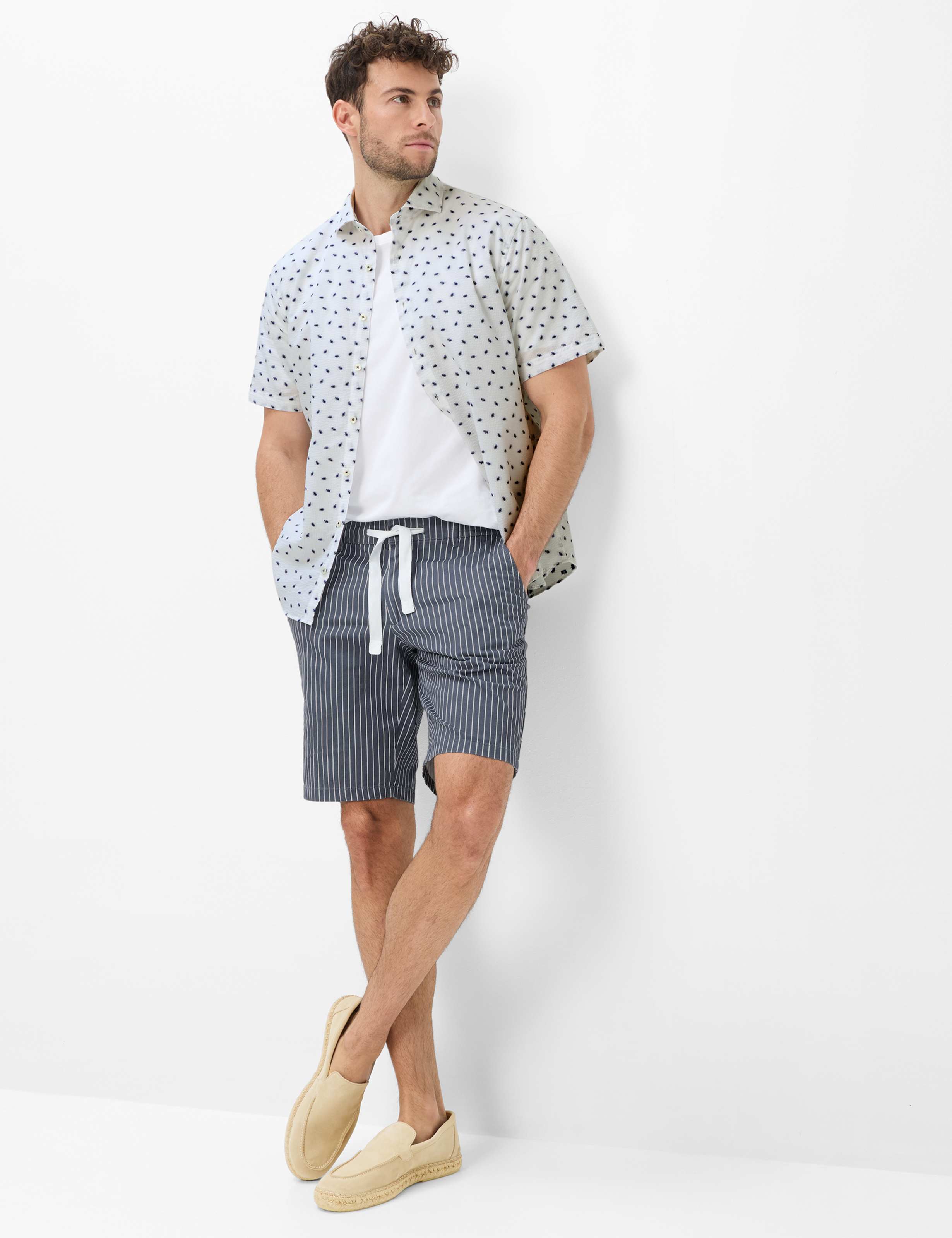 Herren Style BOZEN Blau Modern Fit Model Outfit