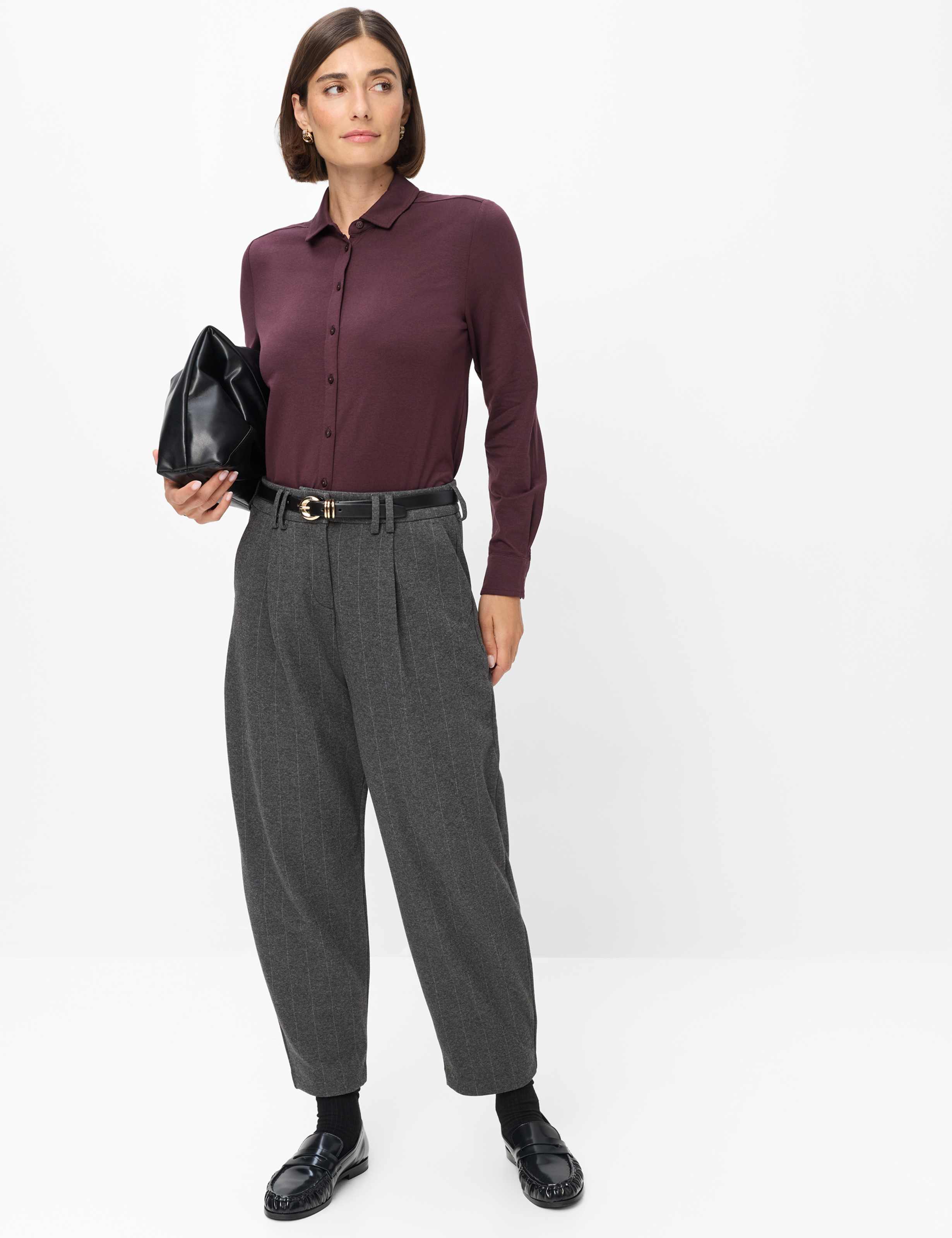 Women Style CELINA L Dark Purple  Model Outfit