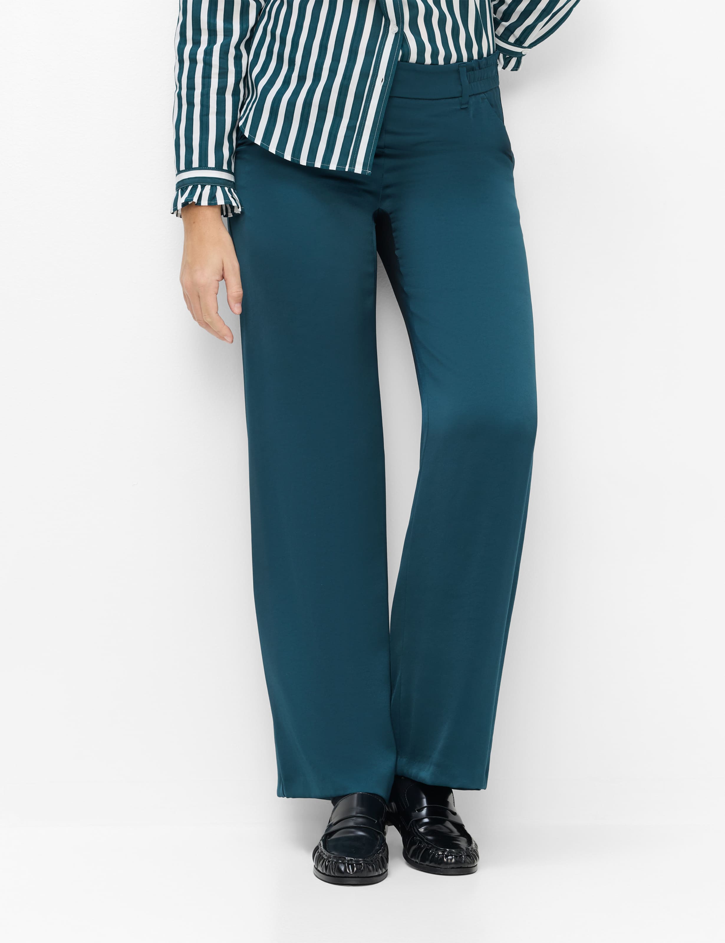 Shades of Green, Women, Style MAINE, MODEL_FRONT_ISHOP