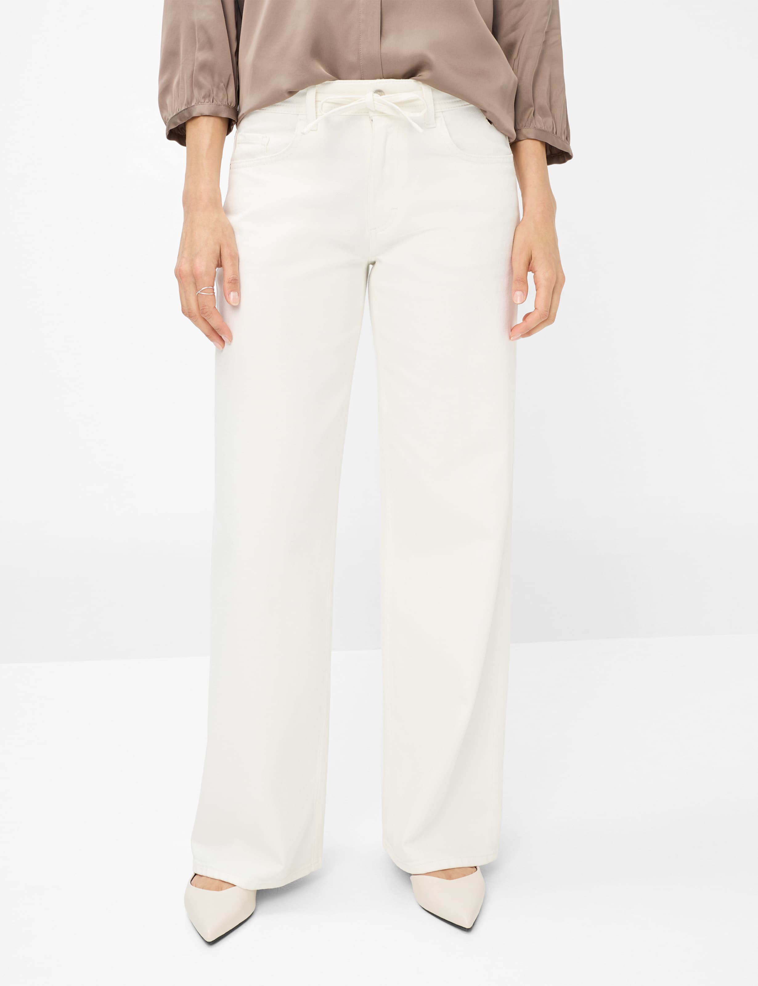 Weisstöne, Damen, Style MORGAN, MODEL_FRONT_ISHOP