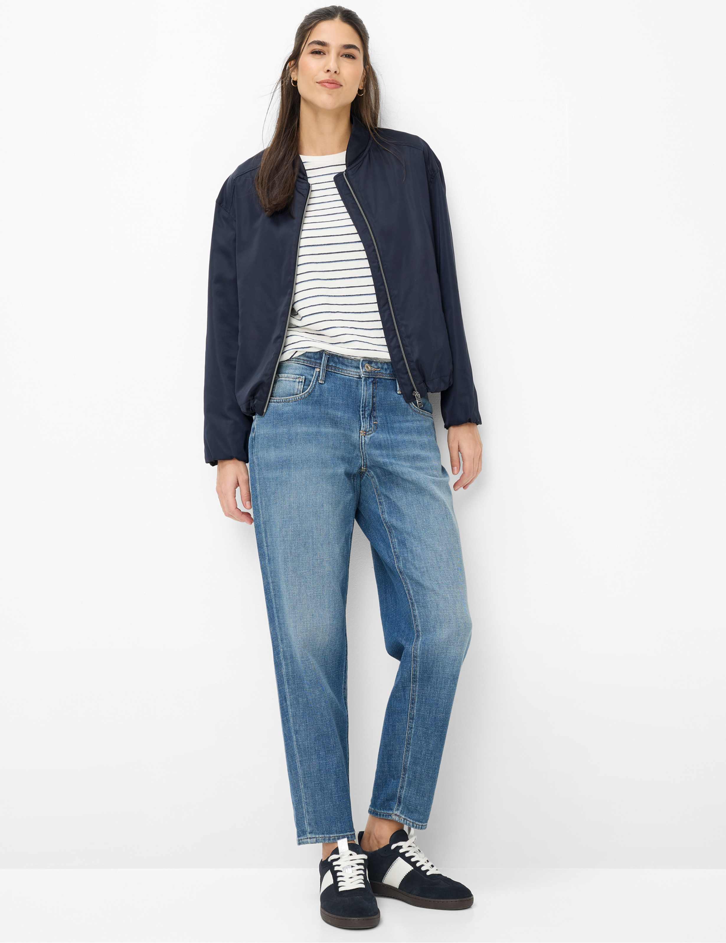 Damen Style ROMA Dunkelblau  Model Outfit