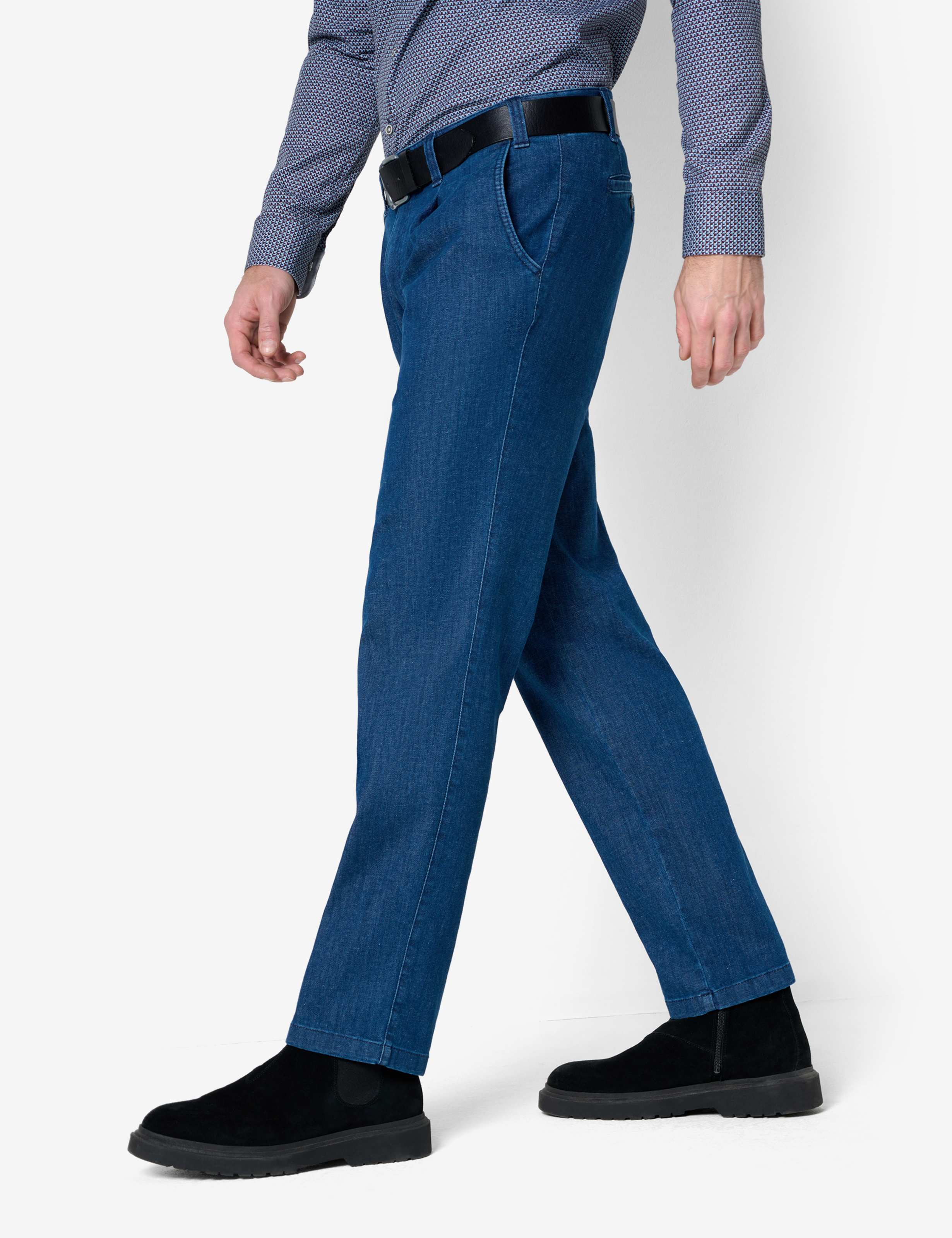 Herren Style FRED Denim Blau Regular Fit Model Outfit