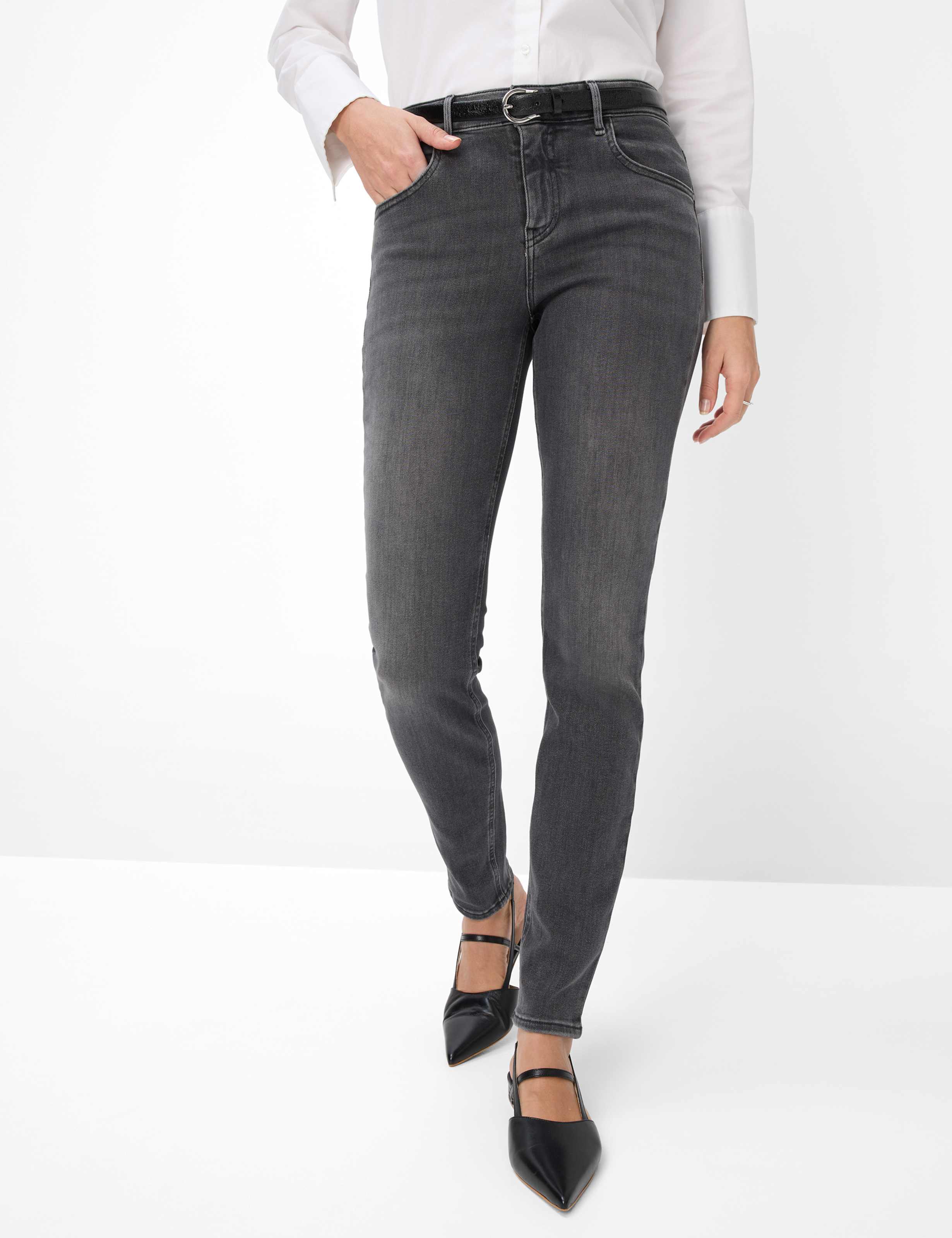 Damen Style SHAKIRA Denim Grau Slim Fit Model Front