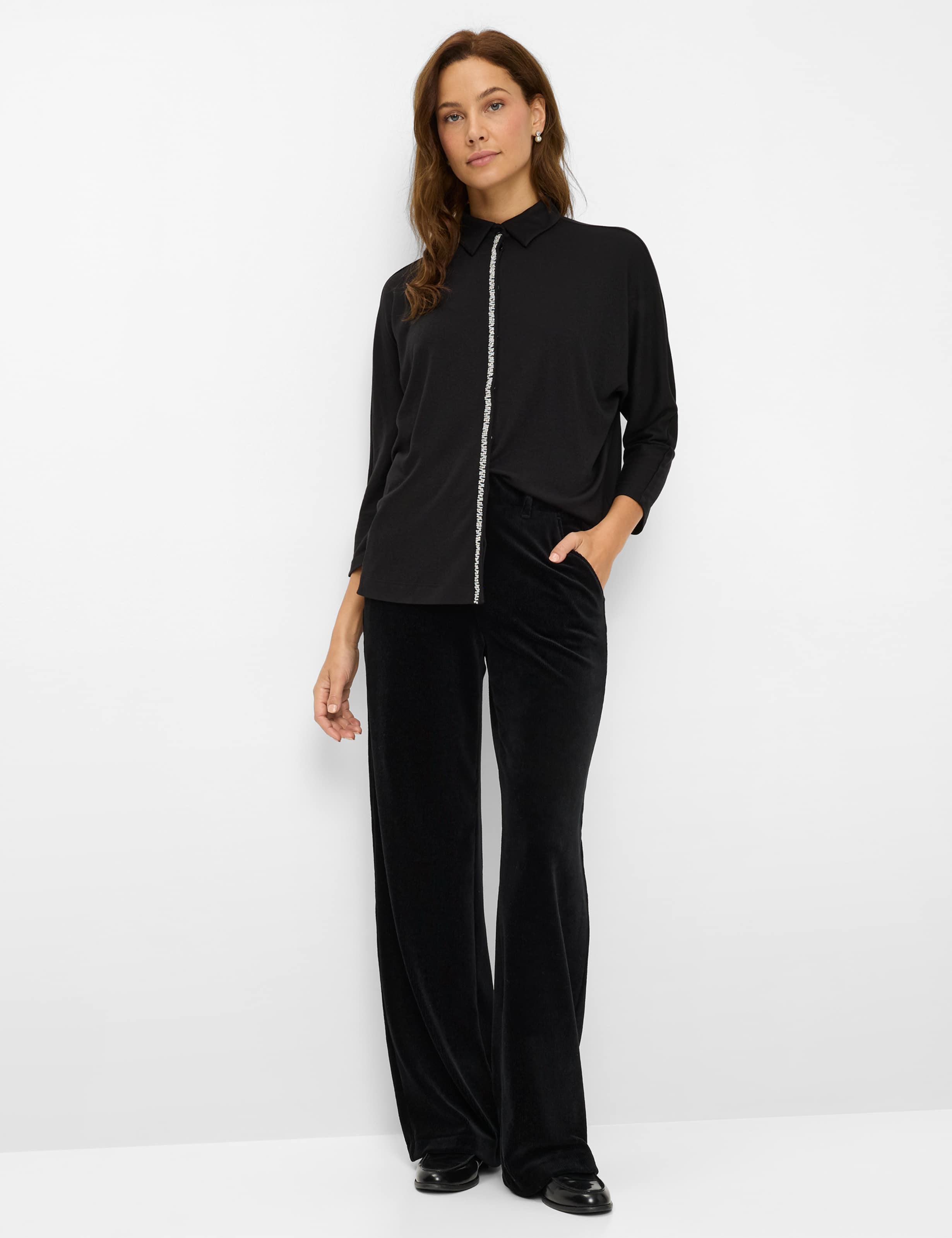 Damen Style CELIA M Schwarz  Model Outfit