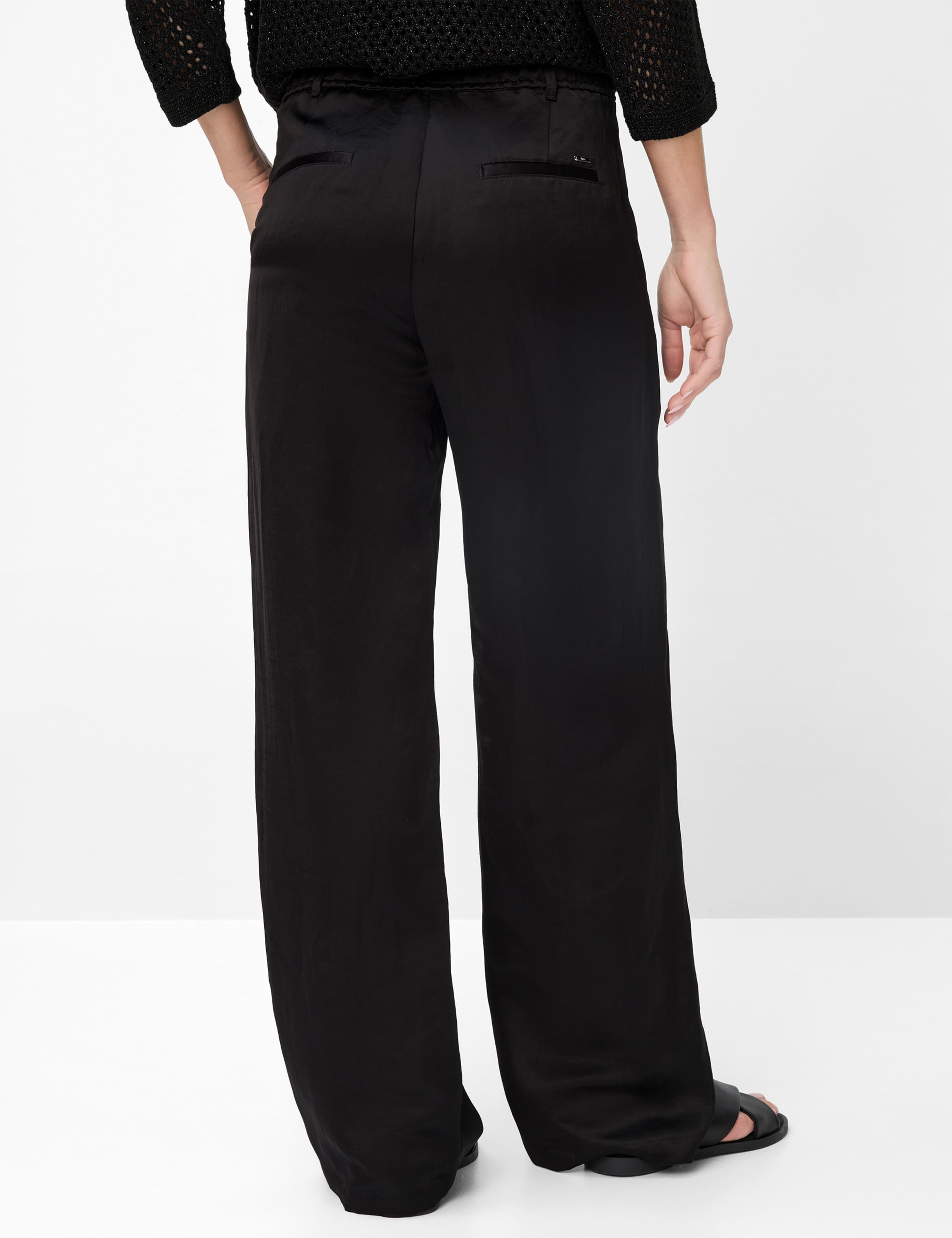 Damen Style MAINE Schwarz Wide Leg Model Rueck