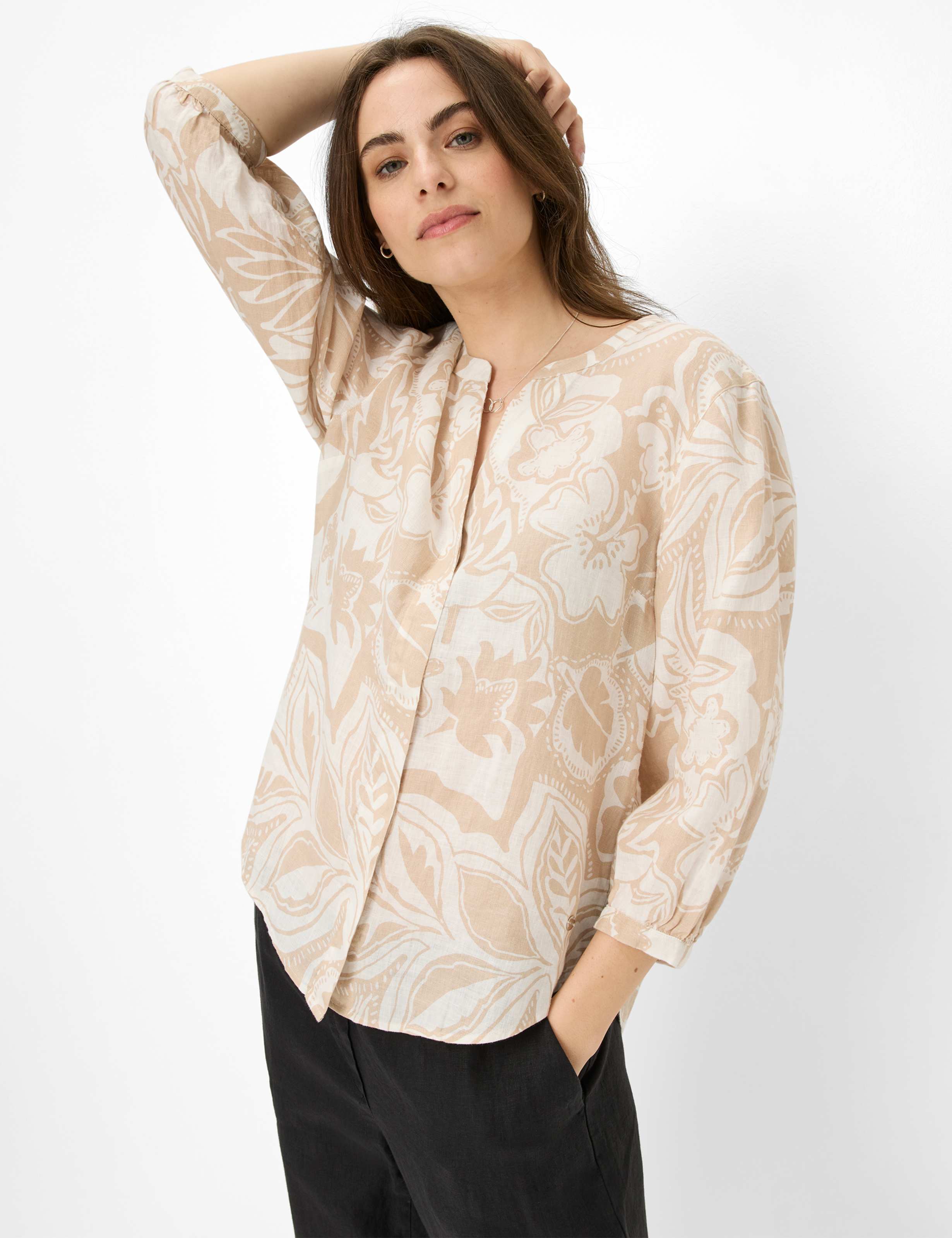 Shades of White, Women, Style VELIA, MODEL_FRONT_ISHOP