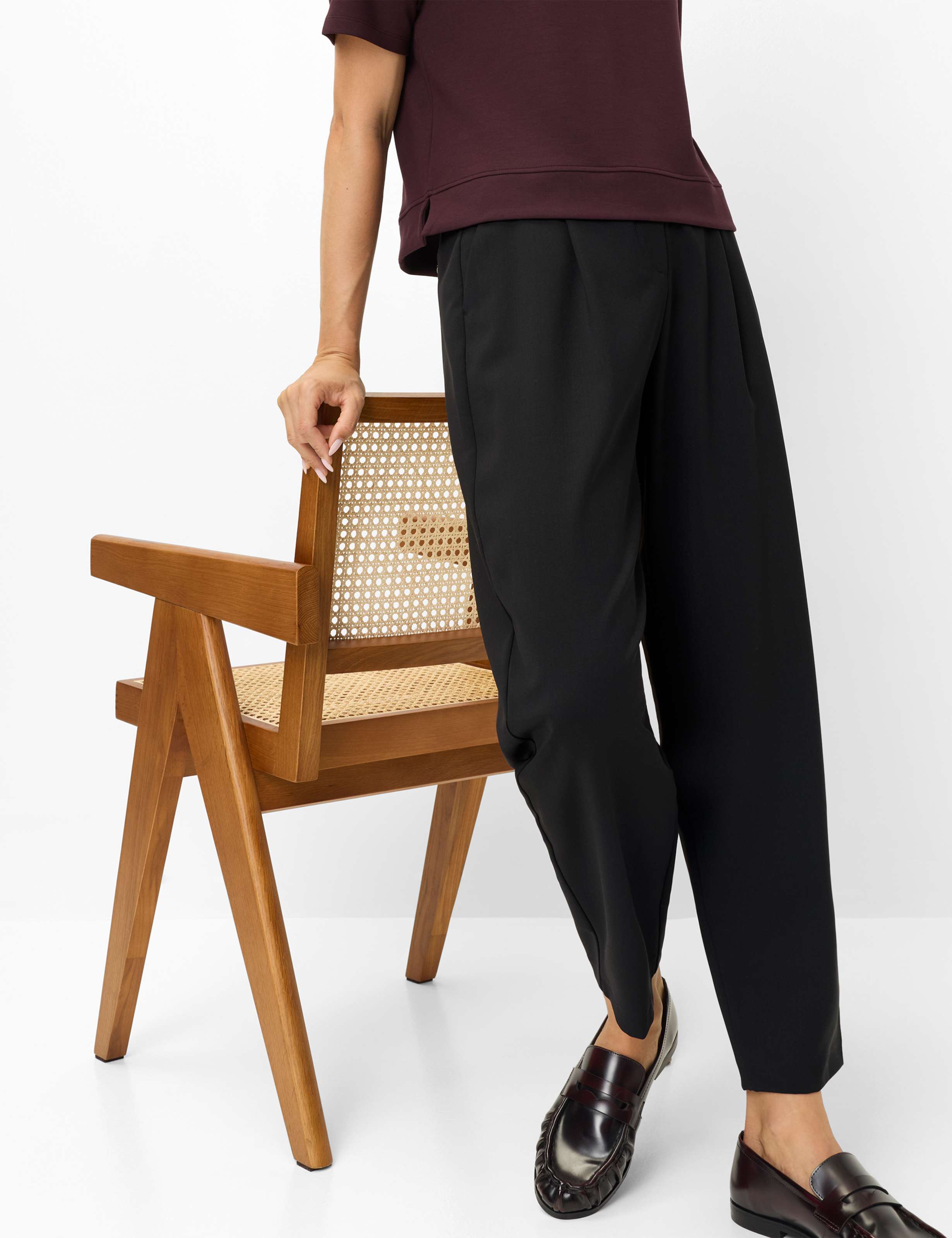 Femme Style MEGAN S Noir Barrel Fit Détail 1