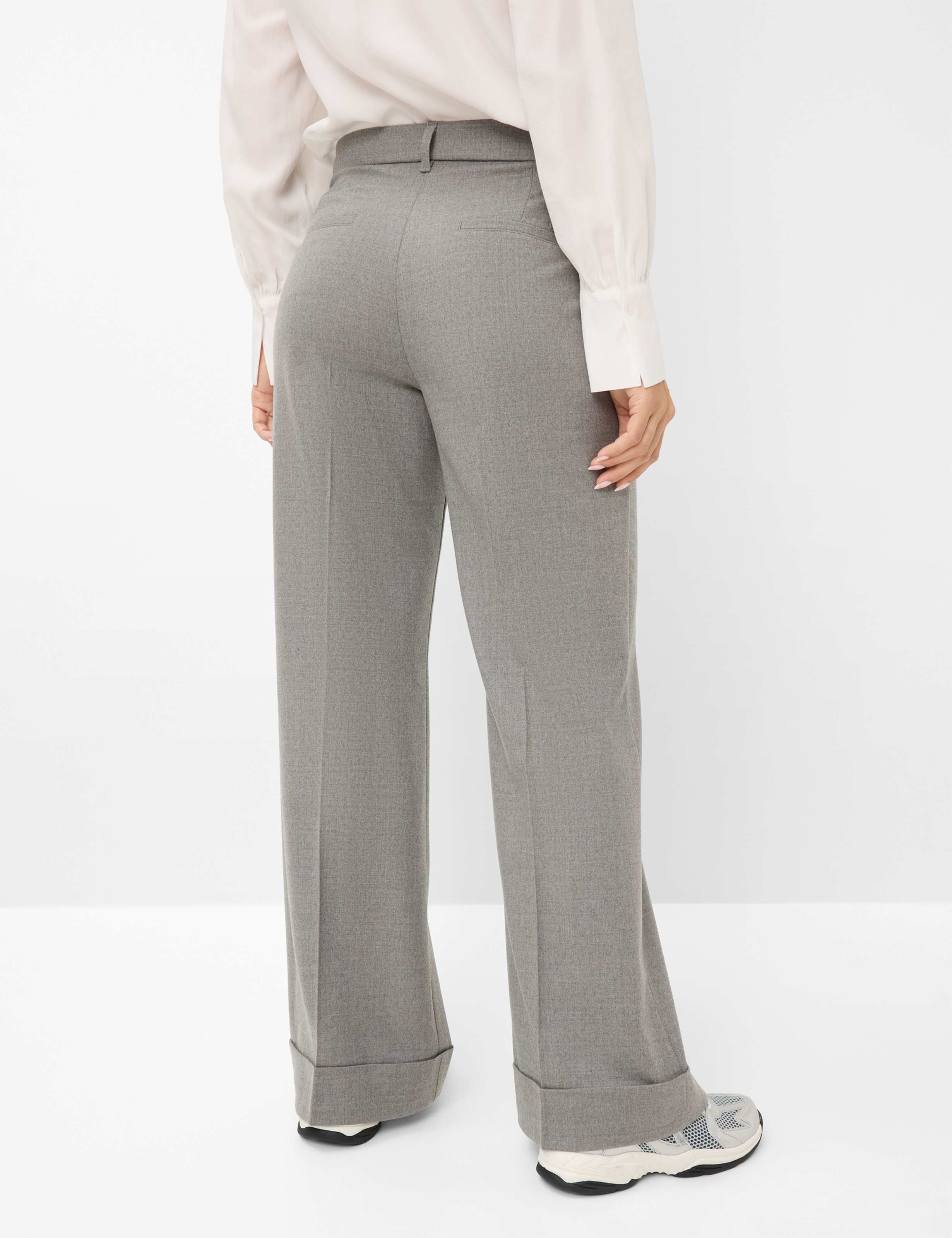 Women Style MAINE Medium Gray Wide Leg Model back