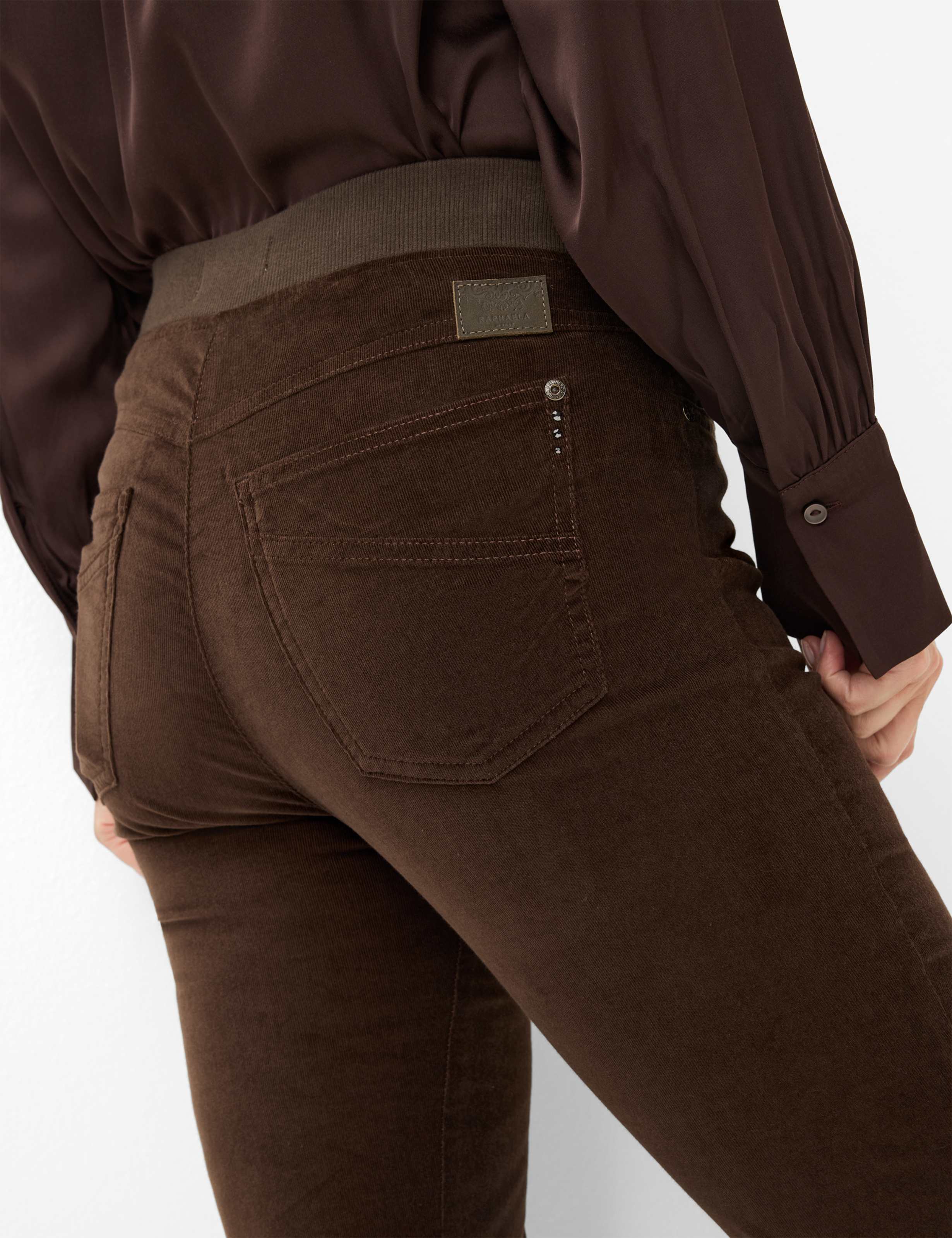 Femme Style PAMINA Marron Foncé Slim Fit Détail 2