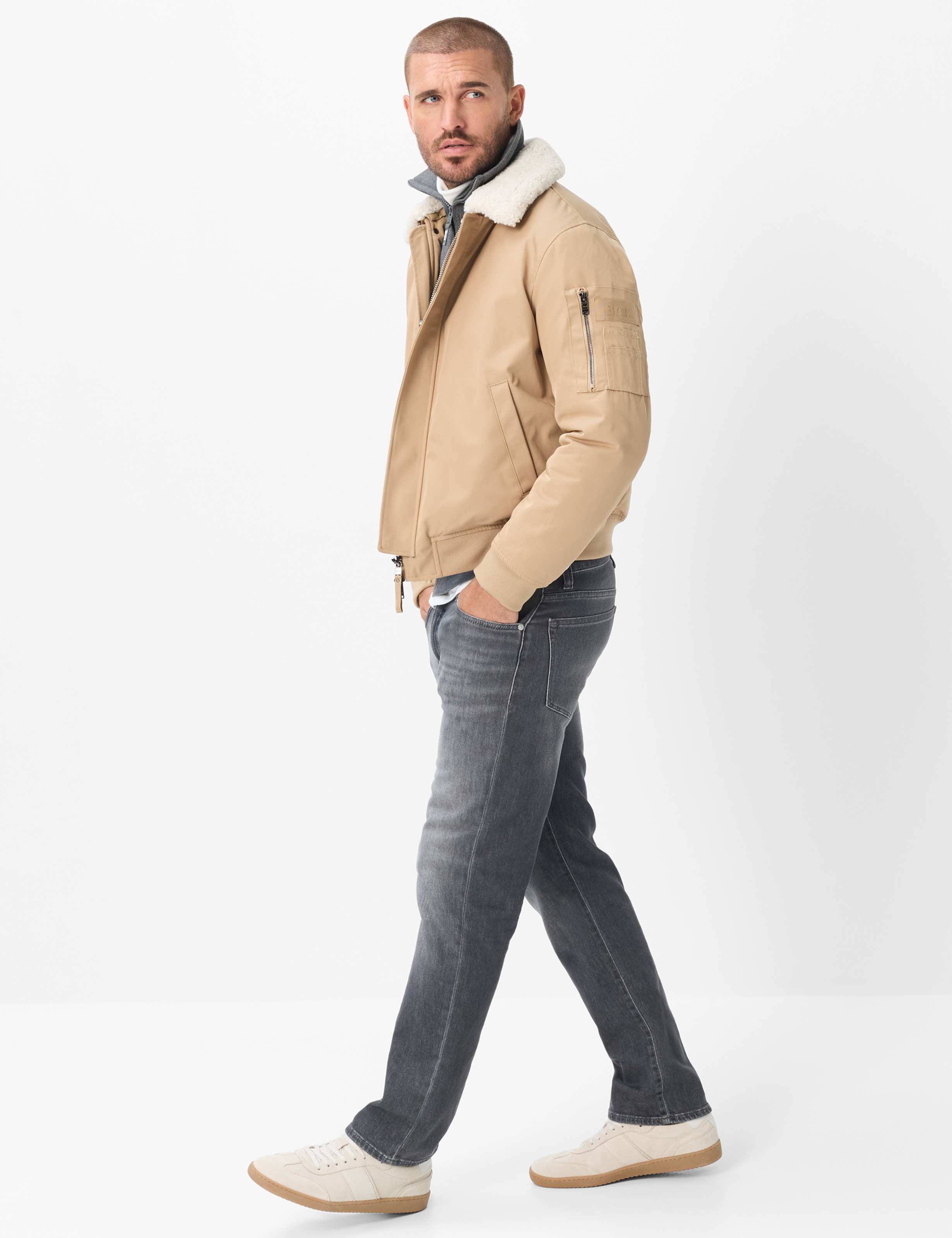 Herren Style LOGAN Beige  Model Outfit